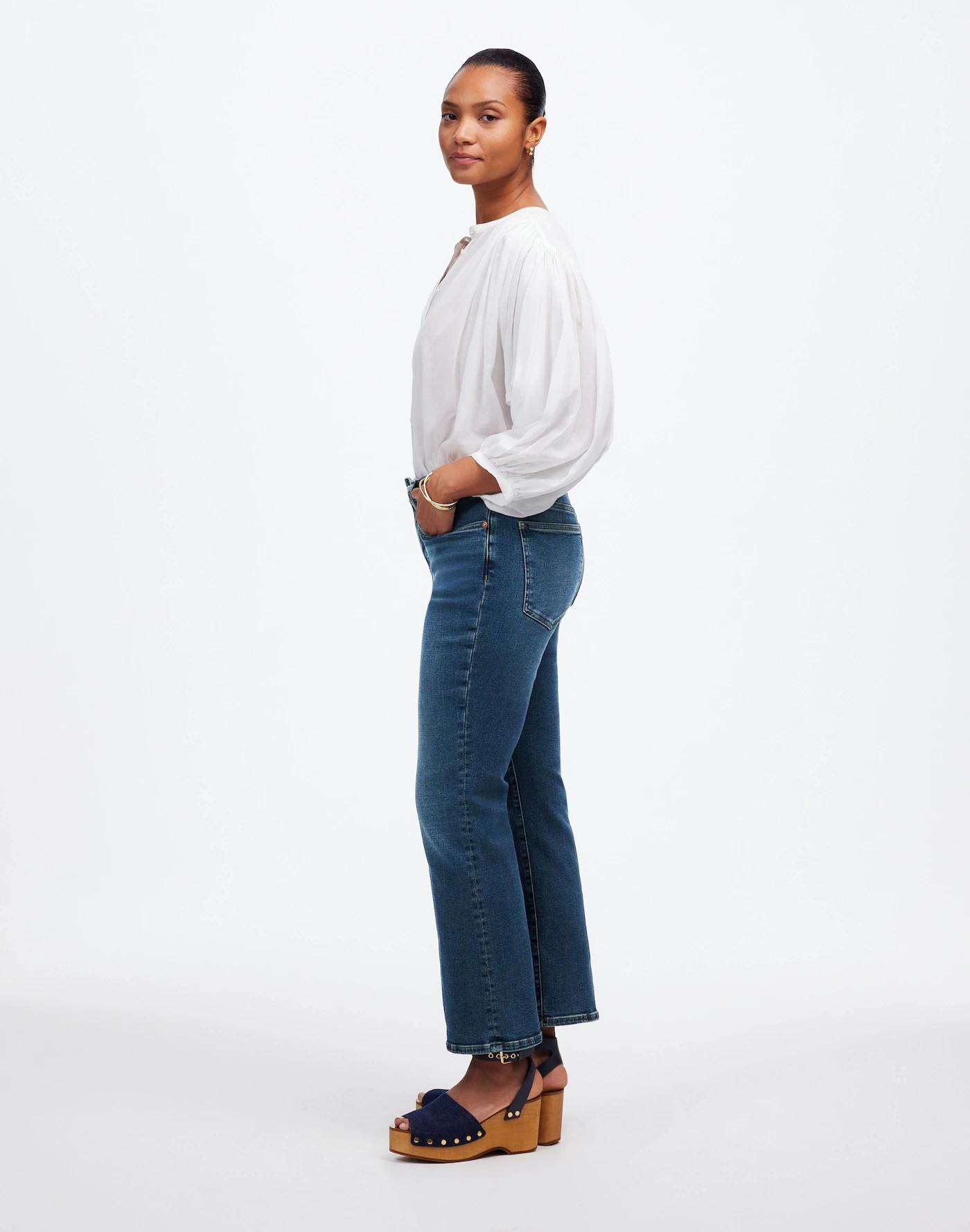 Tall Curvy Kick Out Crop Jeans in Lenoir Wash Product Image
