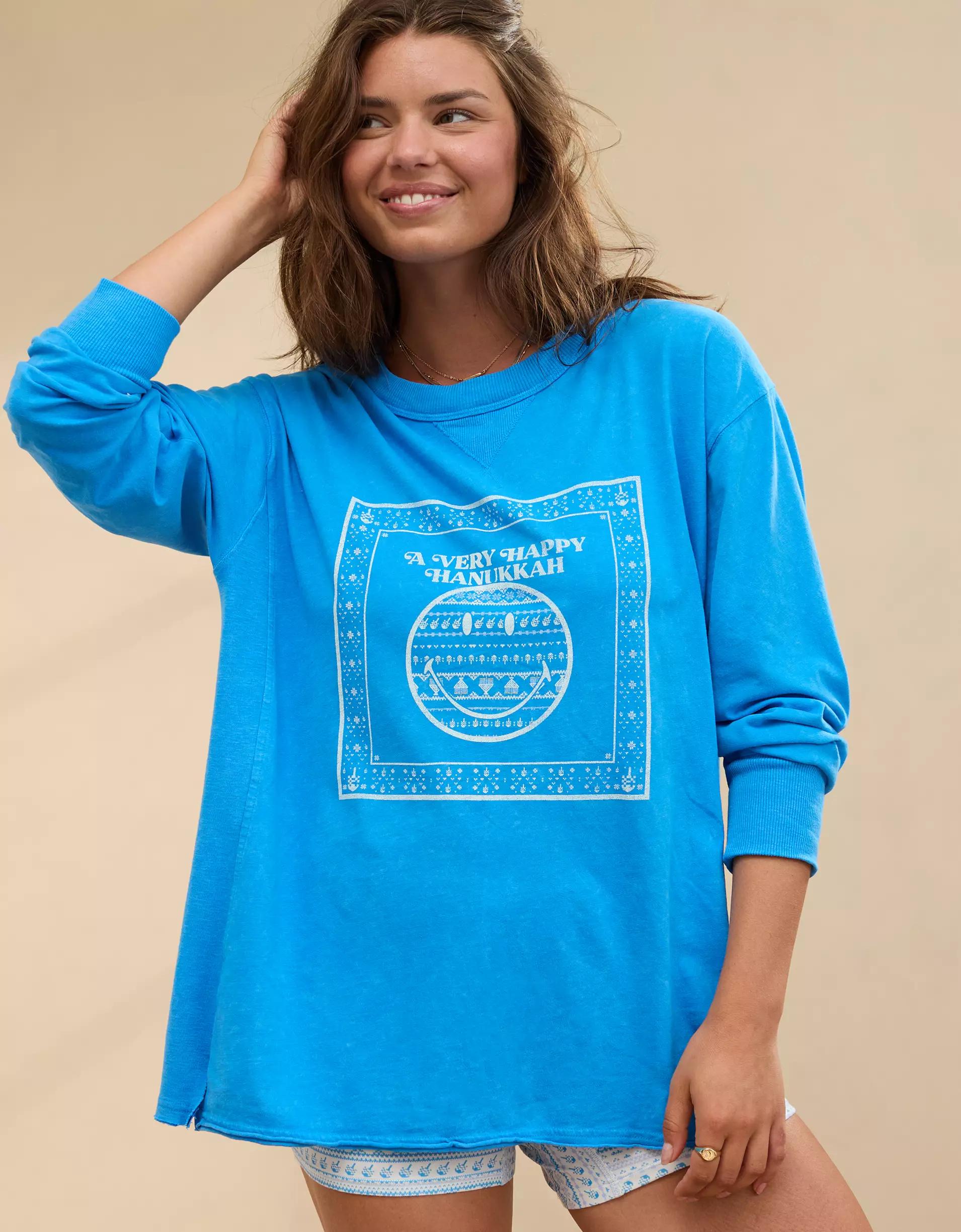 Aerie Cozy Long Sleeve Oversized Smiley® Graphic Boyfriend T-Shirt Product Image