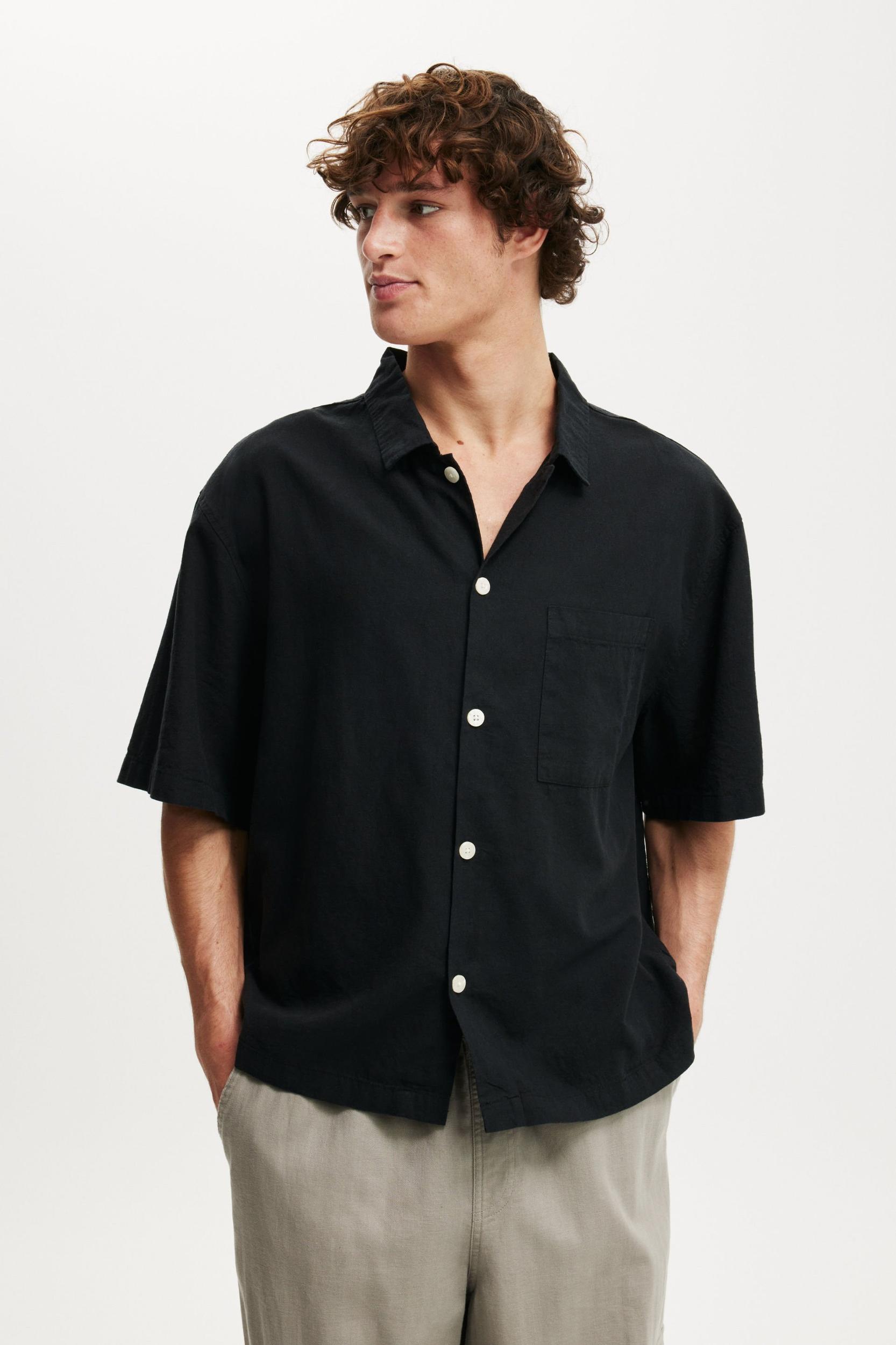 Cotton On Men - Eli Linen Blend Short Sleeve Shirt Product Image