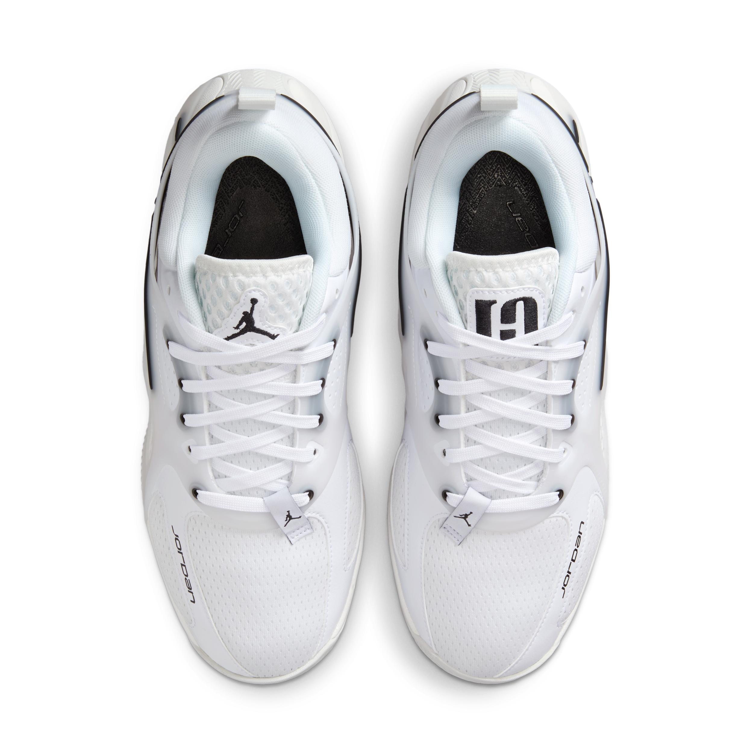 Womens Jordan Heir Series Triple White Basketball Shoes | FZ2471-110 Product Image