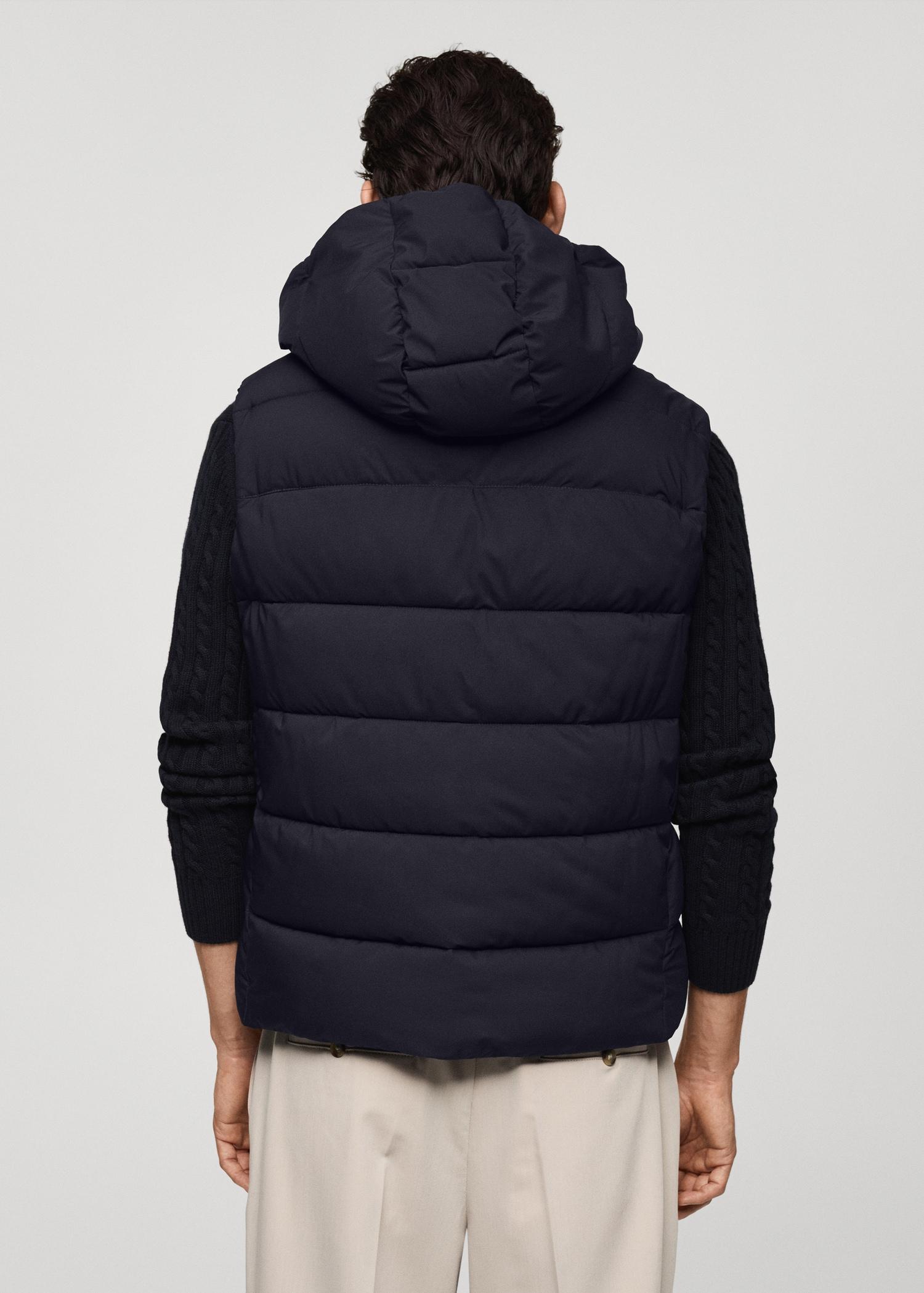Water-repellent quilted gilet - Men | MANGO USA Product Image
