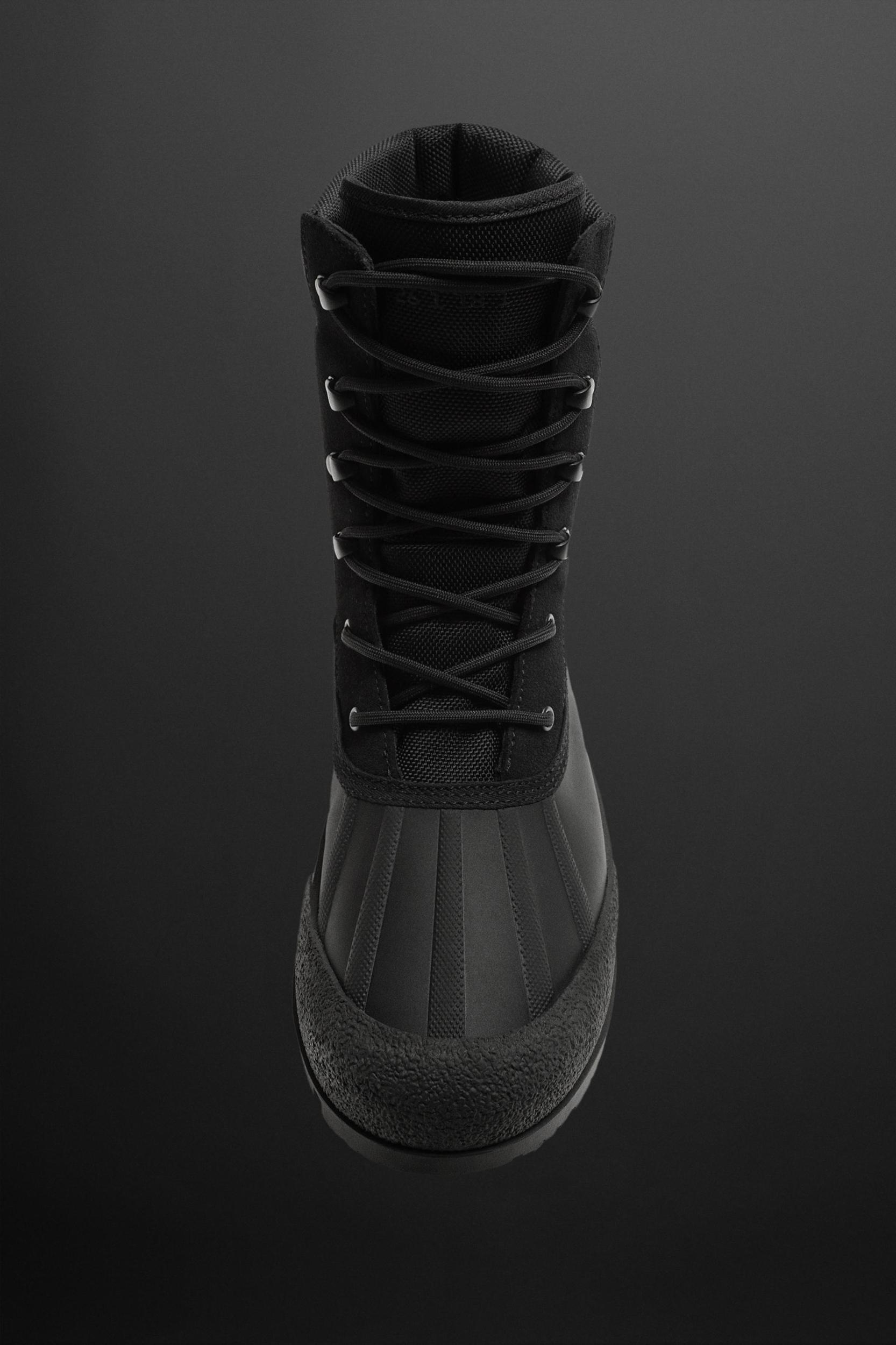 WATERPROOF HIKING BOOTS Product Image