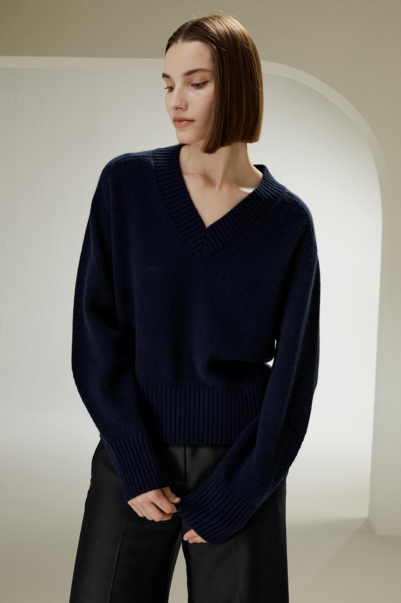 V-Neck Relaxed Fit Wool Cashmere Blend Sweater Product Image