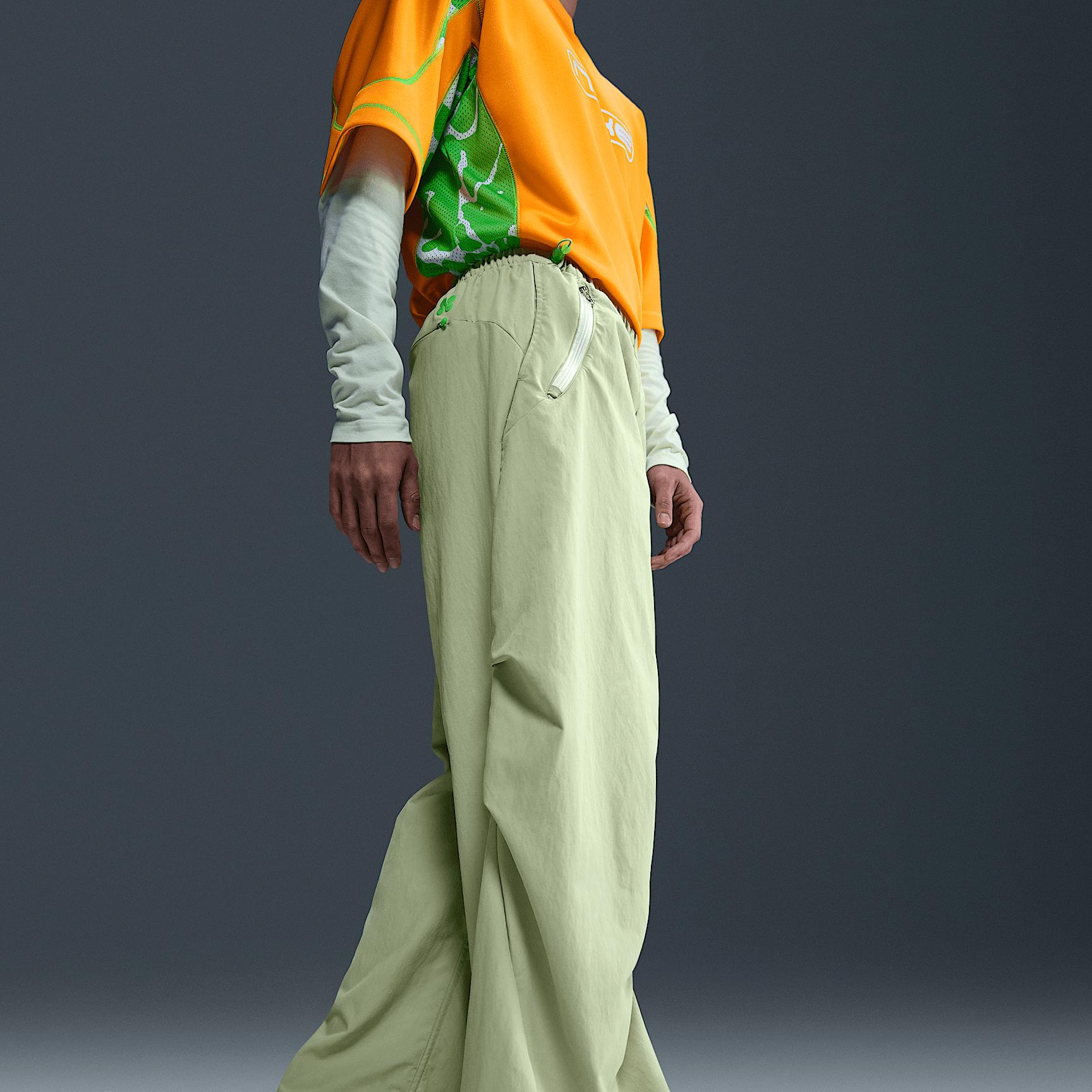 Nike Mens Project F.R.O.G. Parachute Pants | HJ3288-371 Product Image