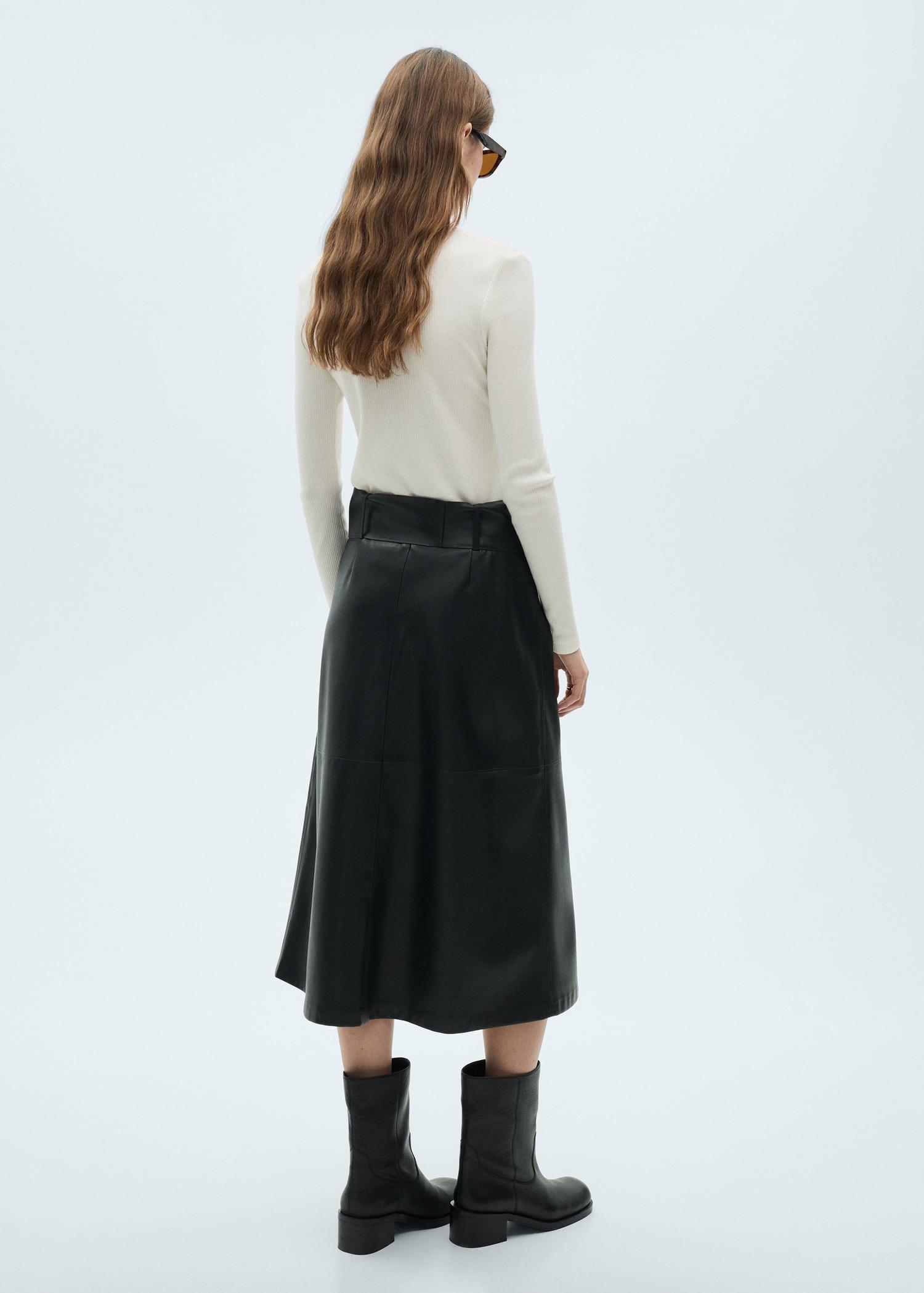 Ribbed knit button-down T-shirt - Women | MANGO USA Product Image