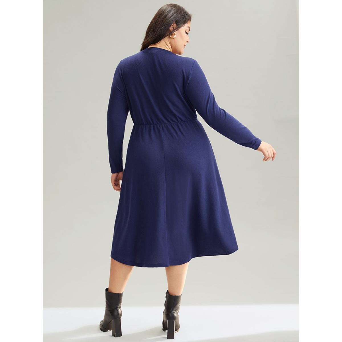 Plus Size Bowknot Sequin Pocket Crew Neck Dress DarkBlue Women Elegant Sequin Round Neck Long Sleeve Curvy Midi Dress BloomChic 18-20/2X Product Image