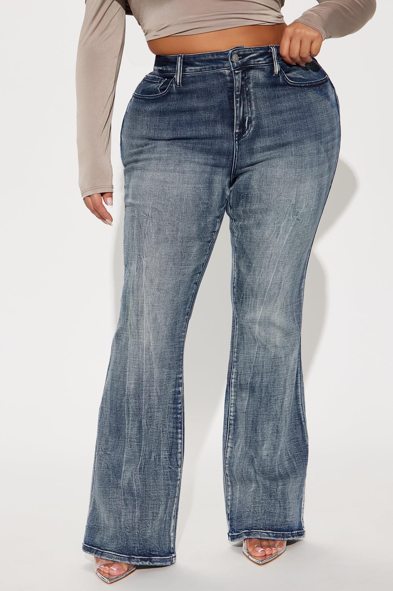Instant BBL Padded Stretch Sculpting Flare Jeans - Medium Wash Product Image