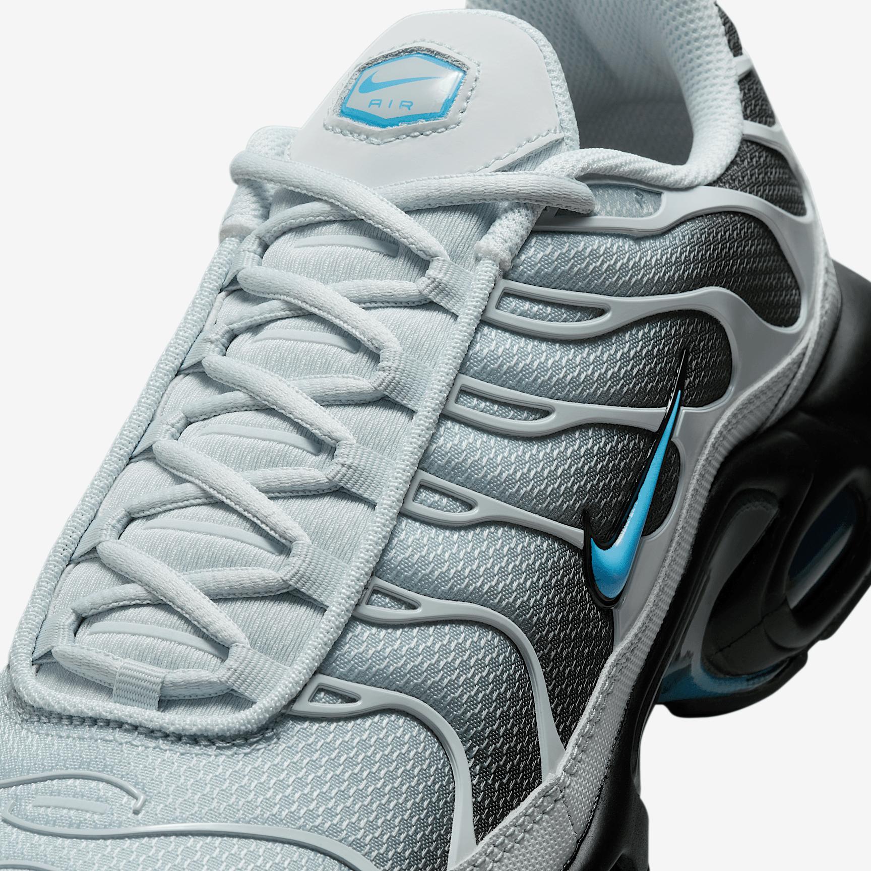 Nike Men's Air Max Plus Shoes Product Image