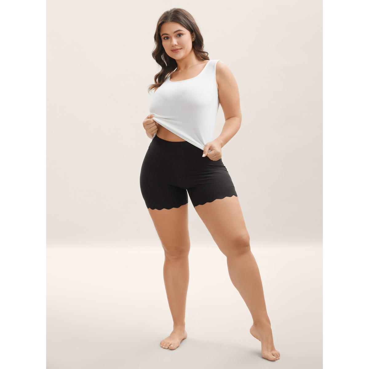 Plus Size Scalloped Trim Stretchy Skinny-Fit Leggings Women Black Leisure Skinny Casual Shorts BloomChic 12/L Product Image