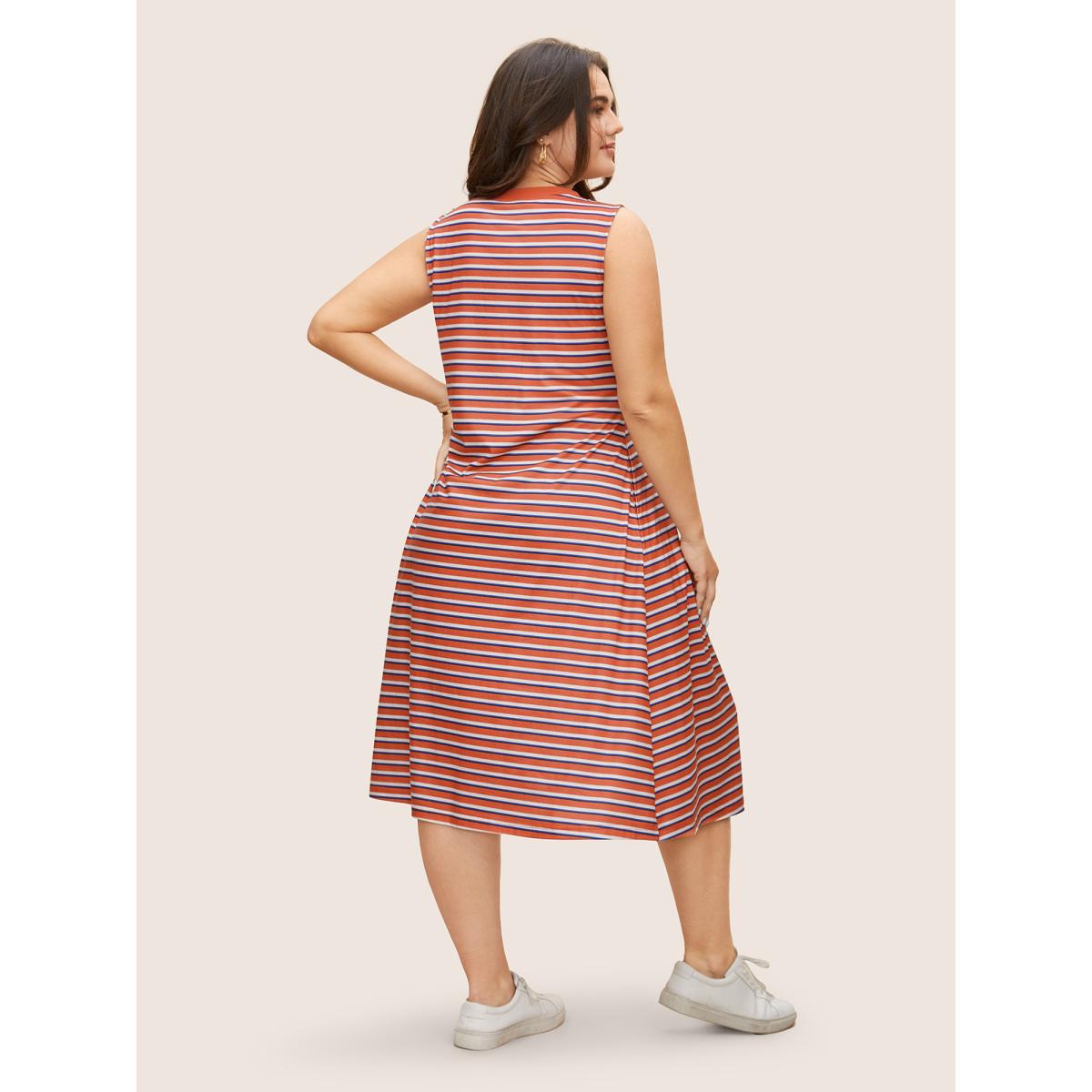 Plus Size Contrast Striped Pleated Pocket Tank Dress DustyPink Women Casual Contrast Round Neck Sleeveless Curvy BloomChic 28/5X Product Image