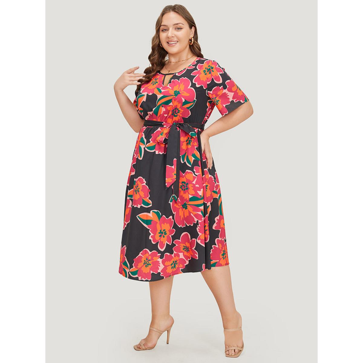 Plus Size Floral Pocket Belted Keyhole Neck Midi Dress Black Women Office Belted Round Neck Short sleeve Curvy Midi Dress BloomChic 12/L Product Image