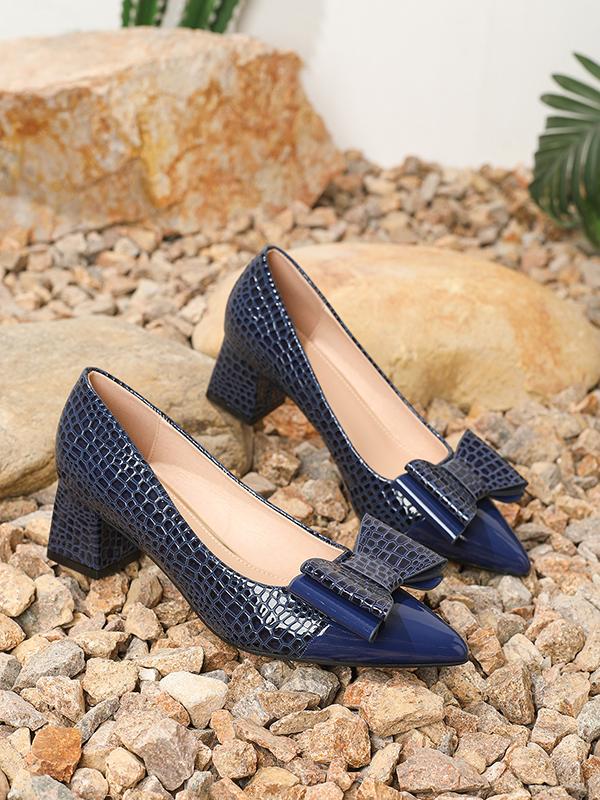 Bowknot Pointed-Toe Shiny Pumps Product Image