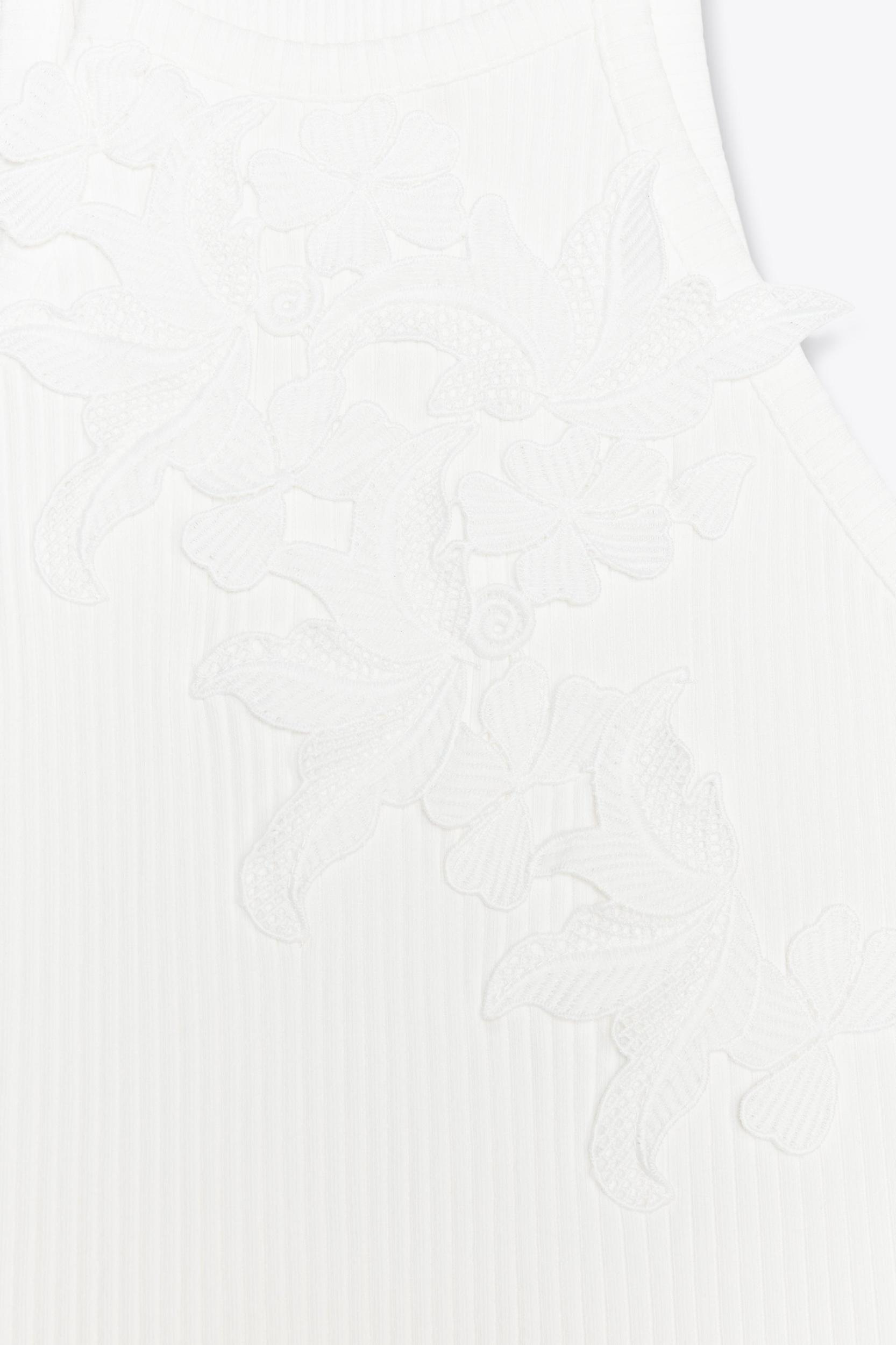 RIBBED EMBROIDERED TOP Product Image