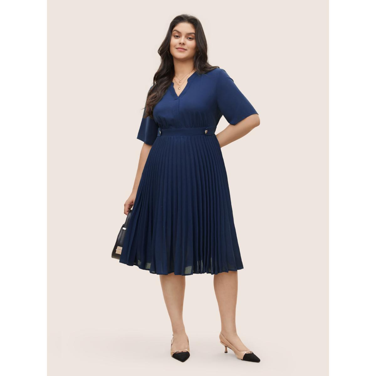 Plus Size Solid Button Detail Notched Pleated Hem Dress DarkBlue Women At the Office Non Notched collar Short sleeve Curvy Midi Dress BloomChic 14-16/1X Product Image