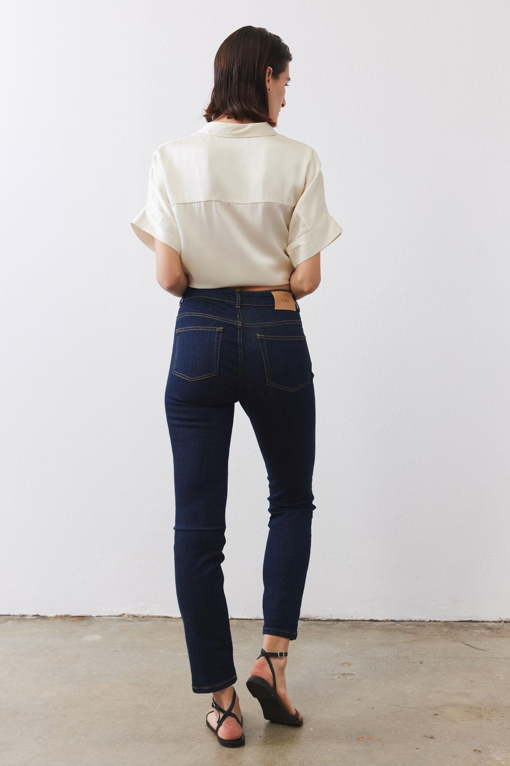 The Iconic Fitted Jeans Product Image