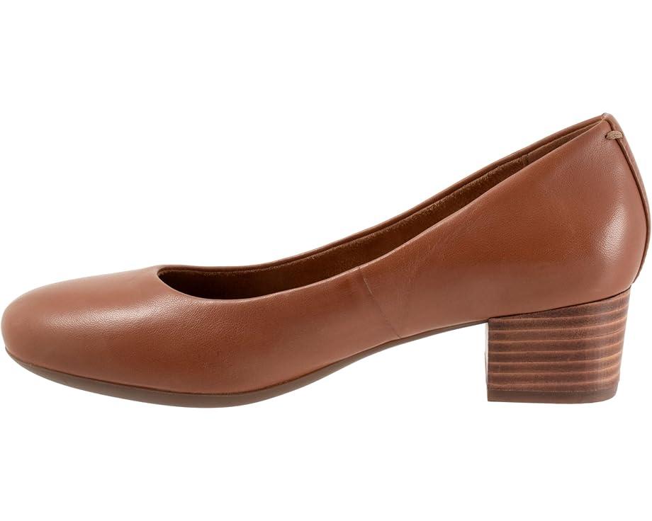 Women's SoftWalk Lynn Product Image