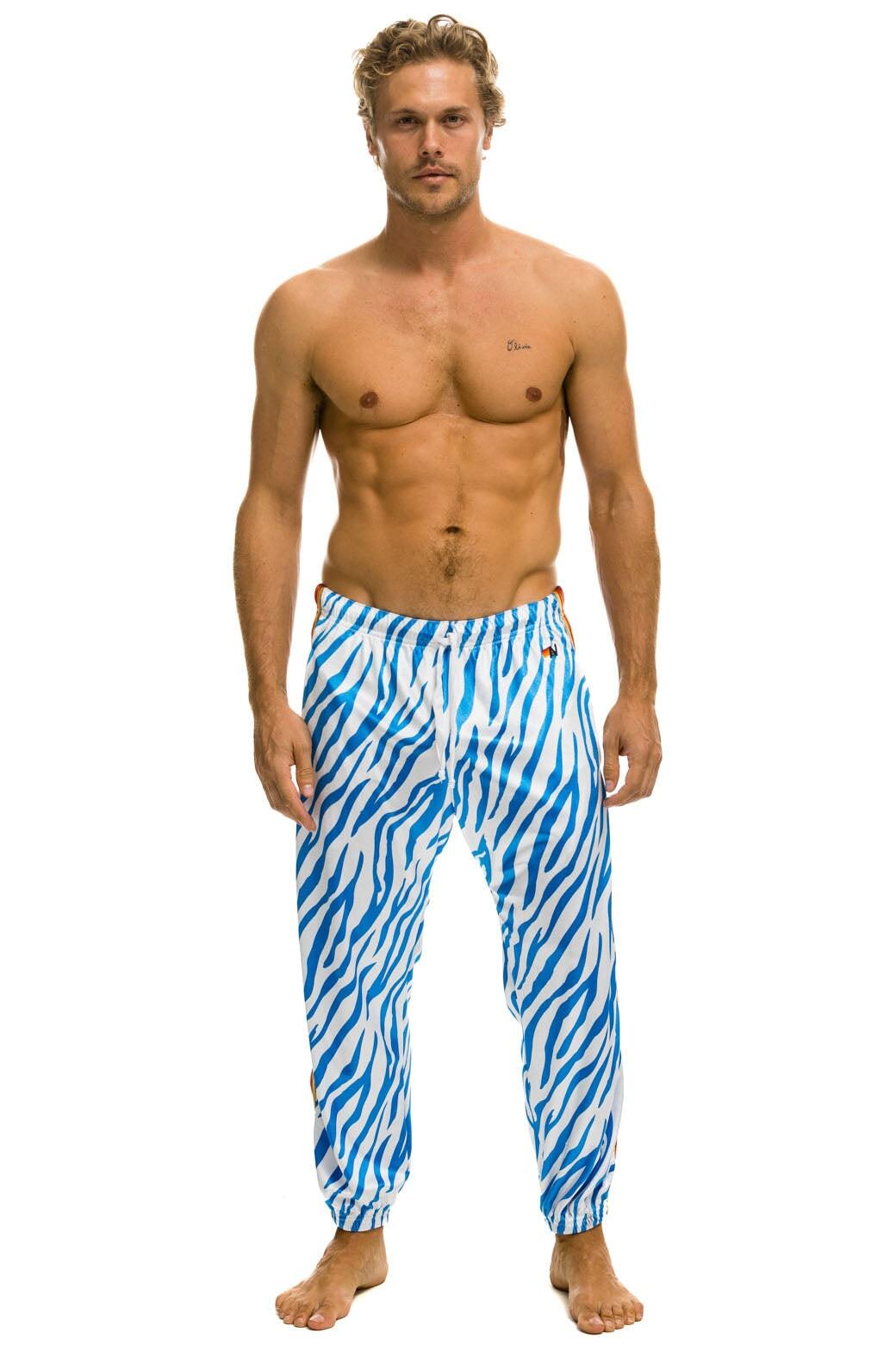 CLASSIC VELVET SWEATPANTS - BLUE TIGER Male Product Image