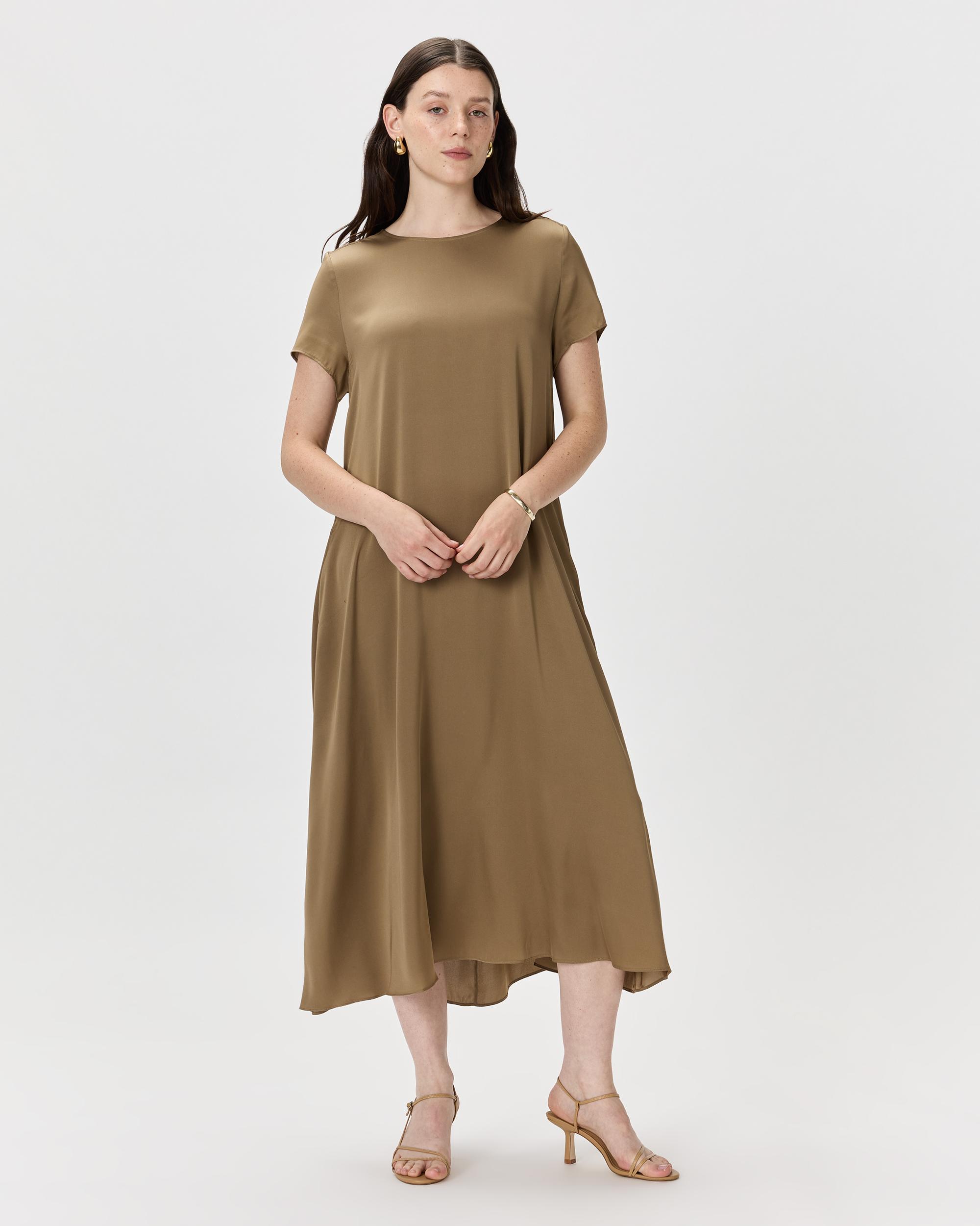 Quince | Women's Washable Stretch Silk Voluminous Maxi Dress Product Image