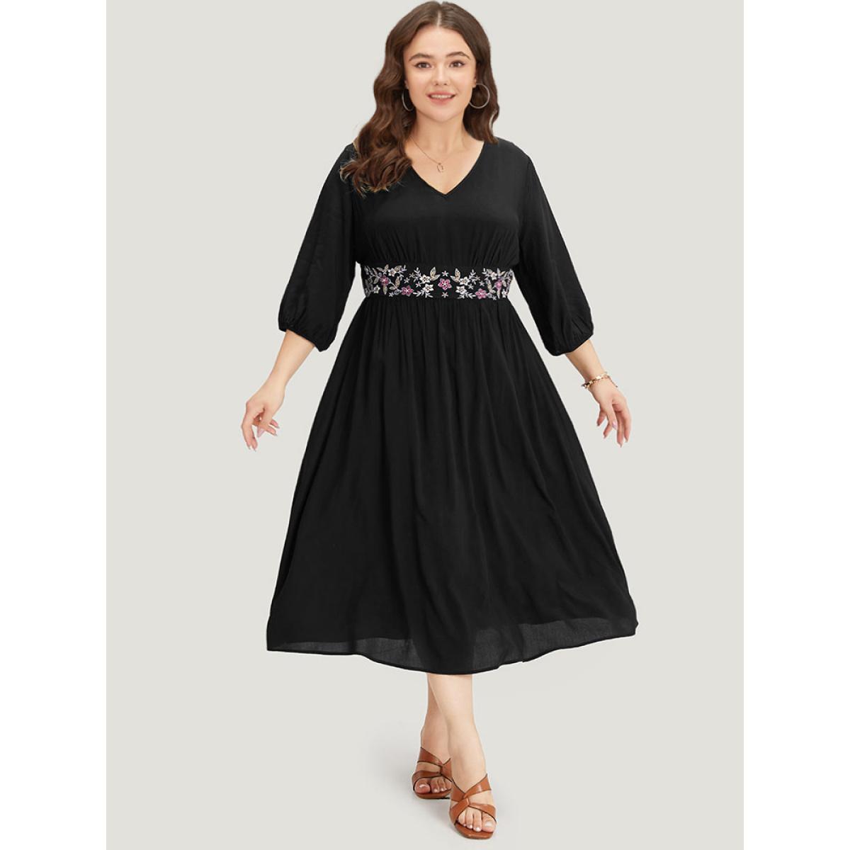Plus Size Floral Embroidered Patchwork Pocket Elastic Cuffs Dress Black Women Vacation Elastic cuffs V-neck Elbow-length sleeve Curvy Midi Dress BloomChic 22-24/3X Product Image
