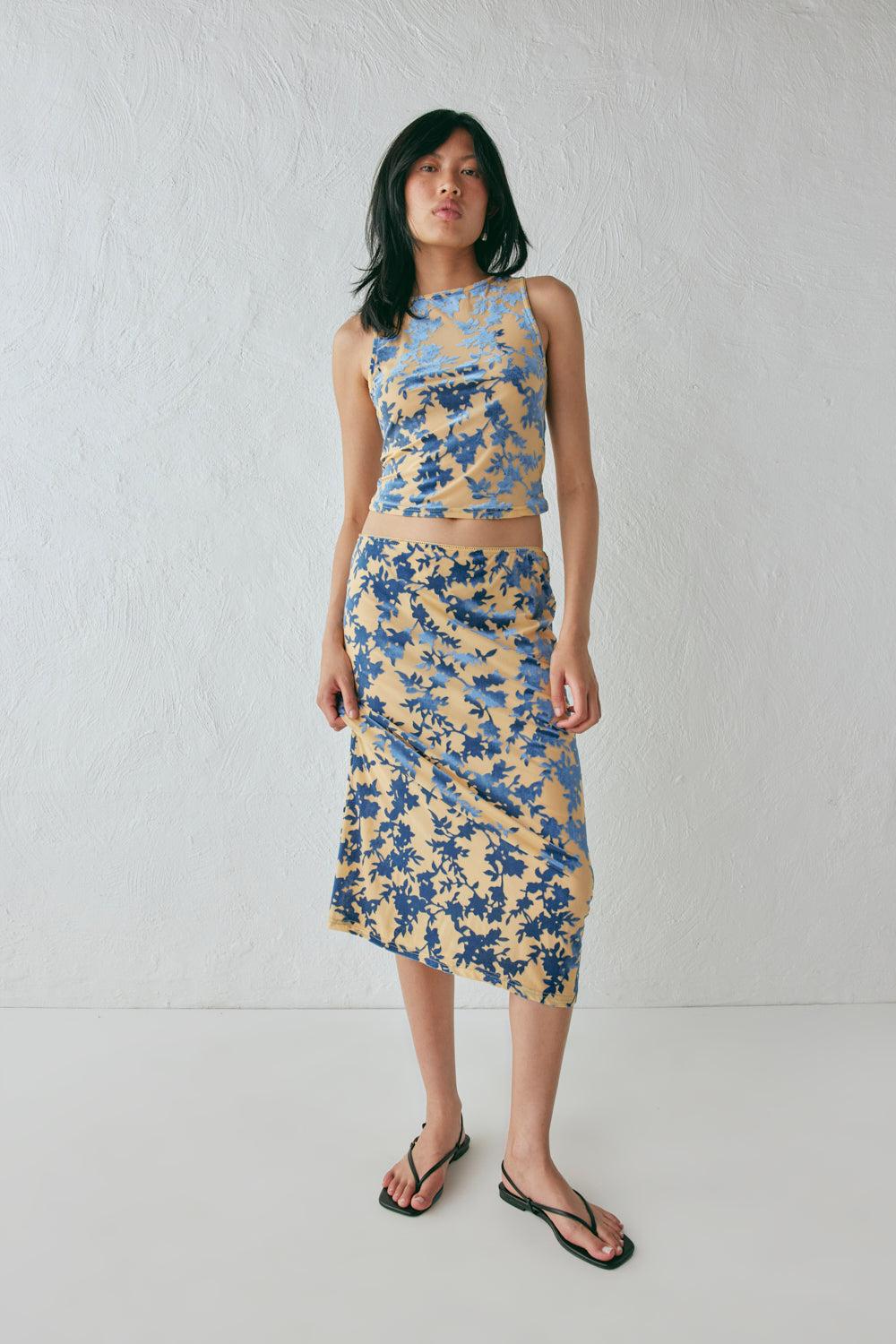 Rhia Top Vea Product Image