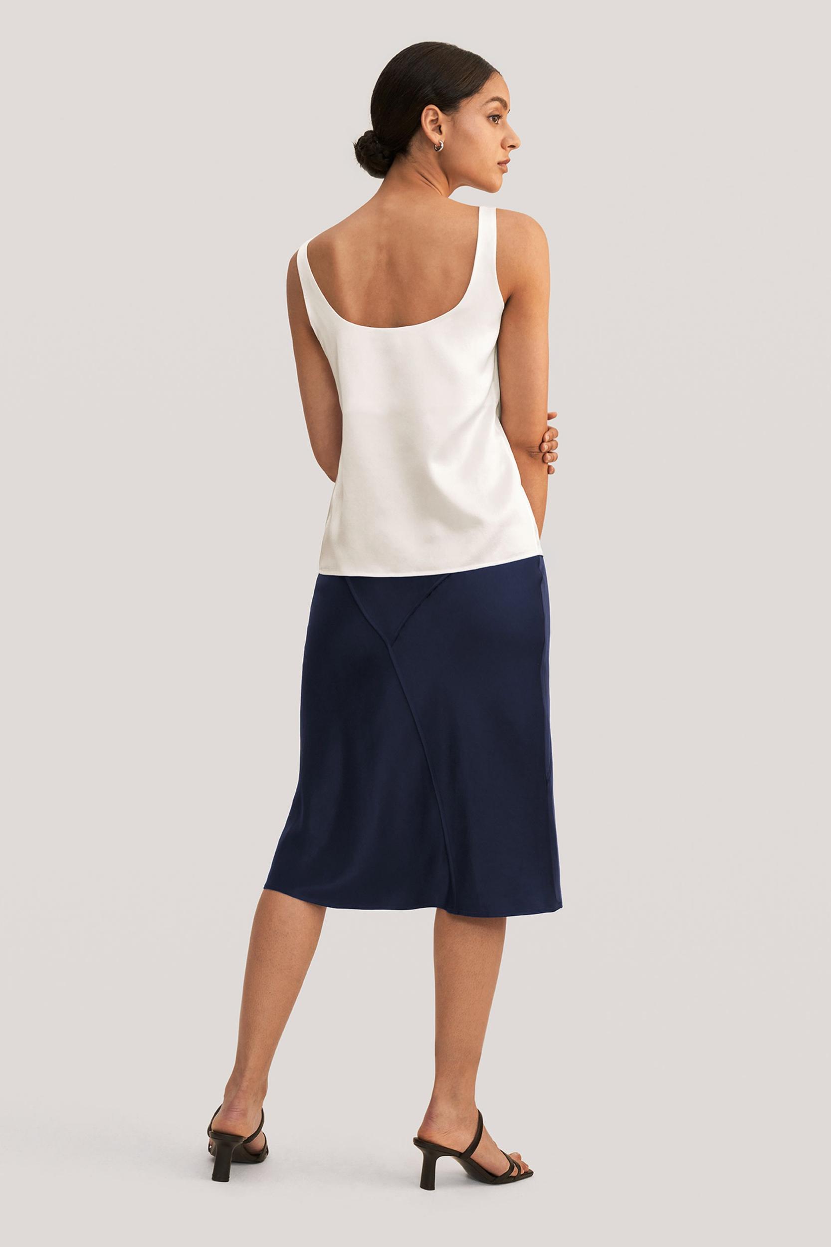 Flattering U Neck Silk Camisole Product Image