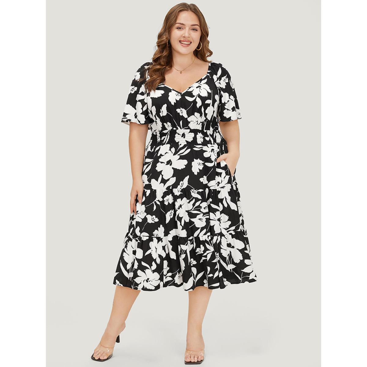 Plus Size Floral Ruffle Pocket V Neck Shirred Dress BlackFlower Women Elegant Shirred V-neck Short sleeve Curvy Midi Dress BloomChic 26/4X Product Image