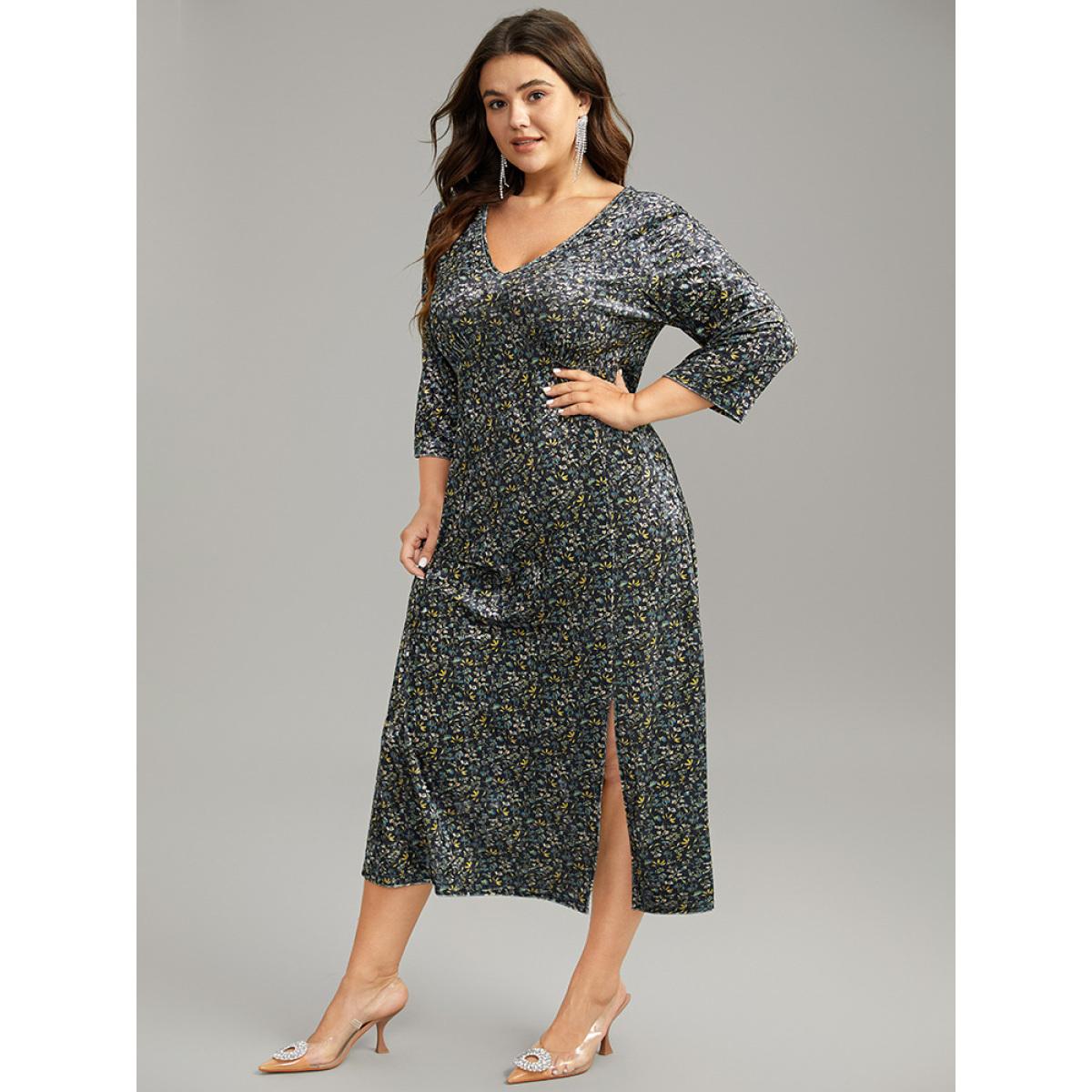 Plus Size Velvet V Neck Ditsy Floral Split Hem Dress Black Women Glamour Printed V-neck Elbow-length sleeve Curvy Midi Dress BloomChic 28/5X Product Image