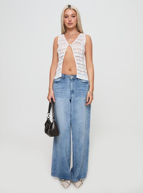 Quillan Top White Product Image