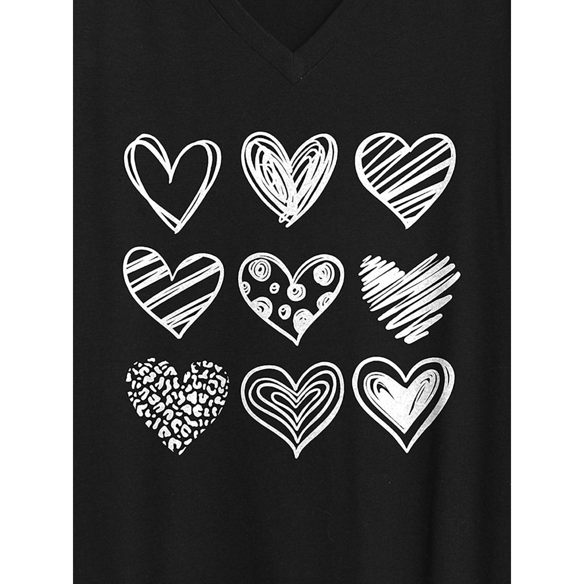 Plus Size Every Heart Printed V-Neck T-Shirt Pureblack Women Non Art&design V-neck Everyday-Casual T-shirts BloomChic 26/4X Product Image