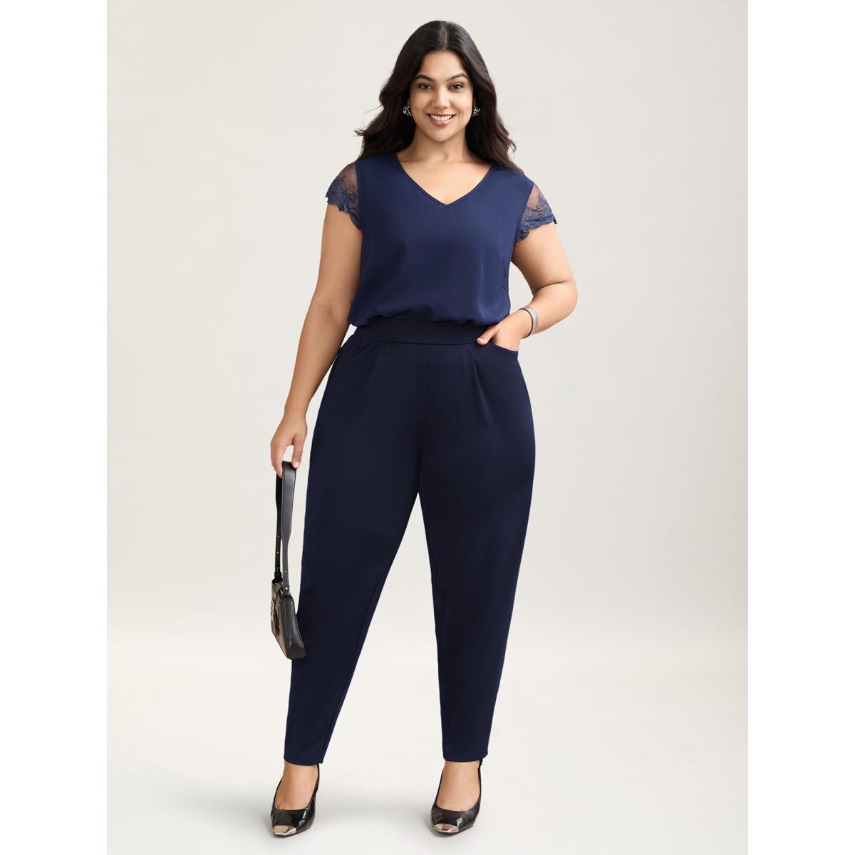 Plus Size Pleated Stretchy Waist Skinny-Fit Pants Women Black Office Bodycon Mid Rise Office Pants BloomChic 12/L Product Image