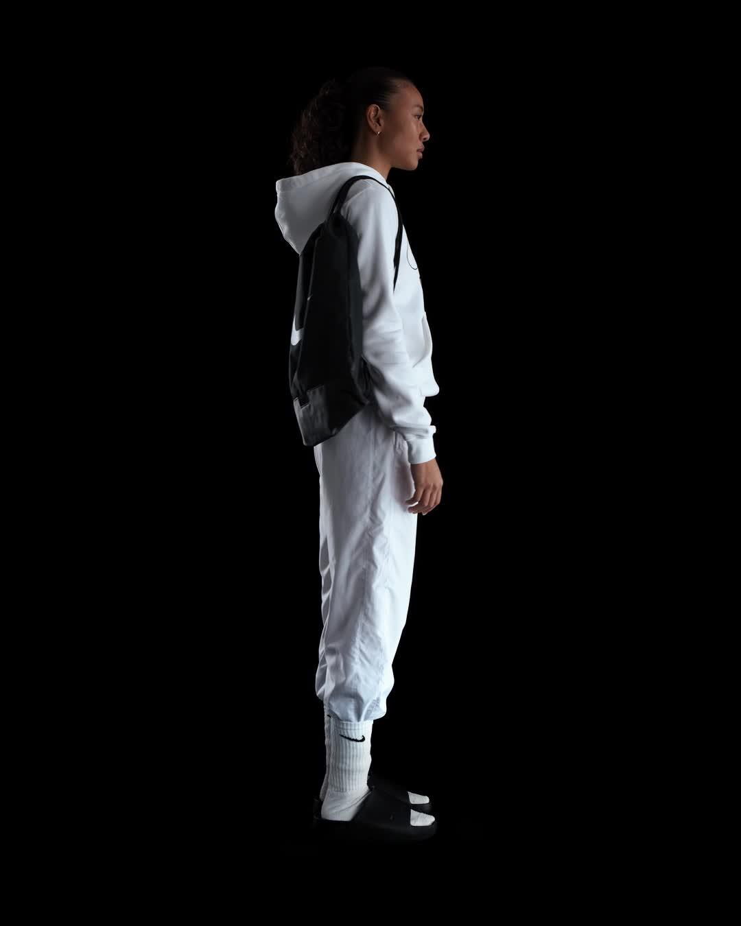 Nike Women's Cheer Pullover Hoodie Product Image