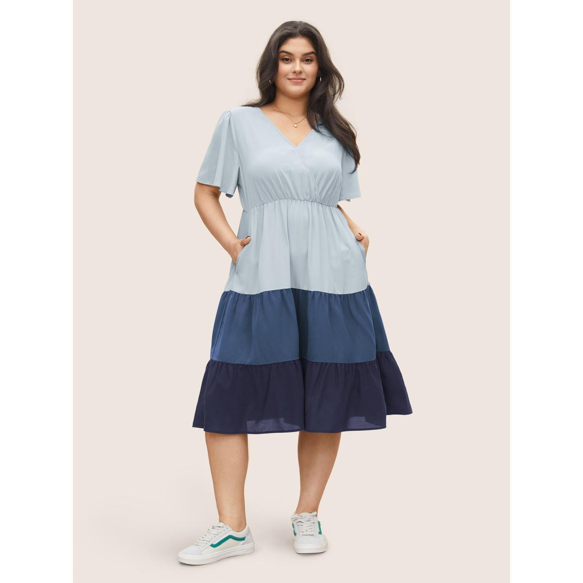 Plus Size Colorblock Contrast Wrap Elastic Waist Pocket Dress LightBlue Women Casual Non Overlap Collar Short sleeve Curvy Midi Dress BloomChic 22-24/3X Product Image