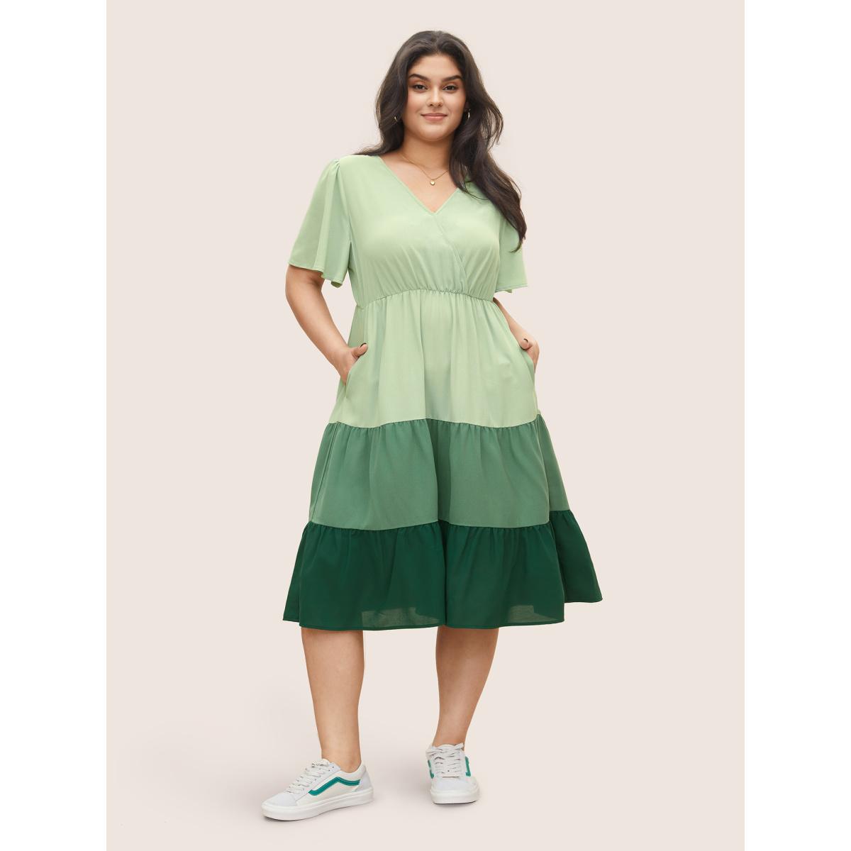 Plus Size Colorblock Contrast Wrap Elastic Waist Pocket Dress Mint Women Casual Non Overlap Collar Short sleeve Curvy Midi Dress BloomChic 18-20/2X Product Image