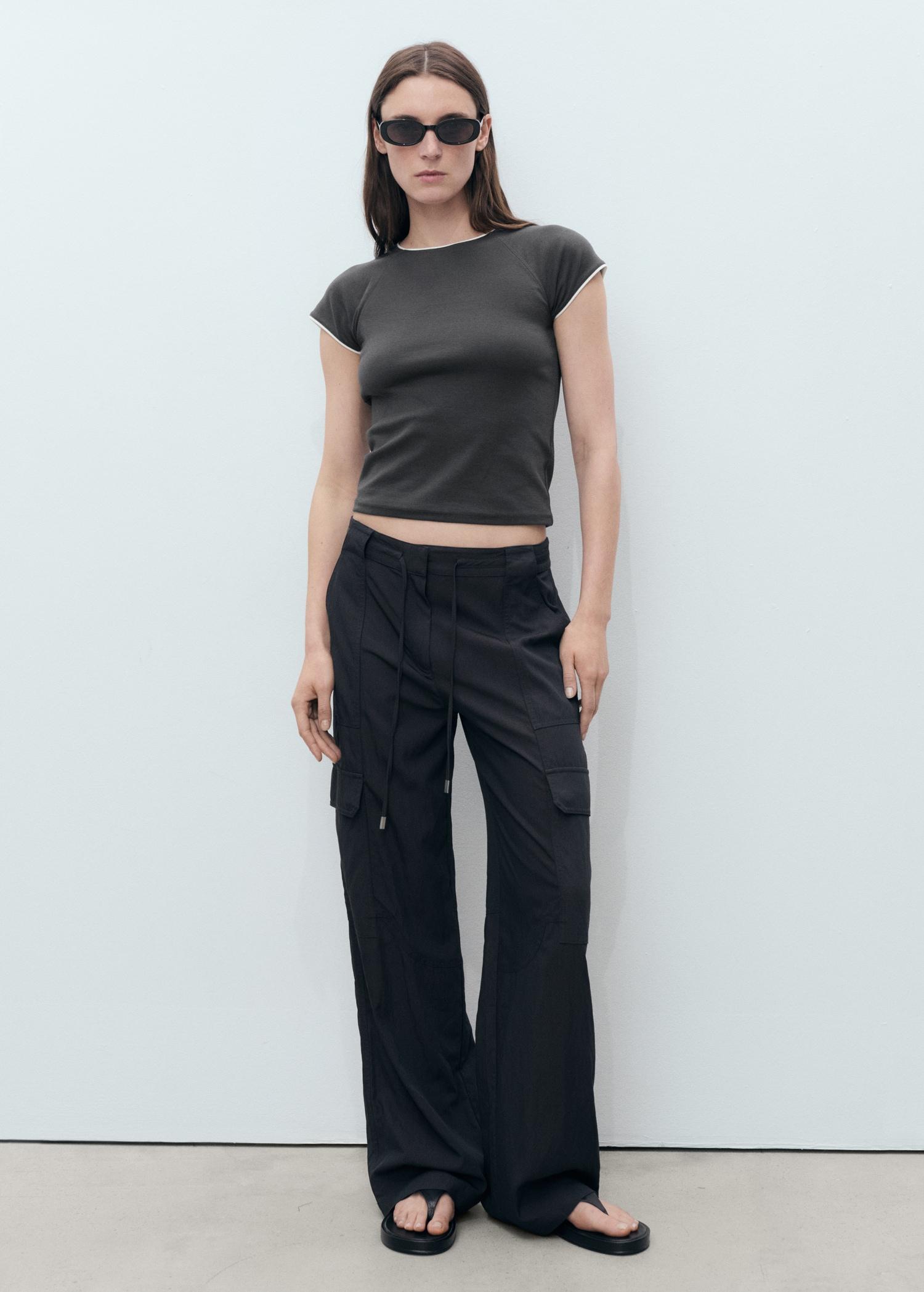 Cotton t-shirt with contrasting trim - Women | MANGO USA Product Image