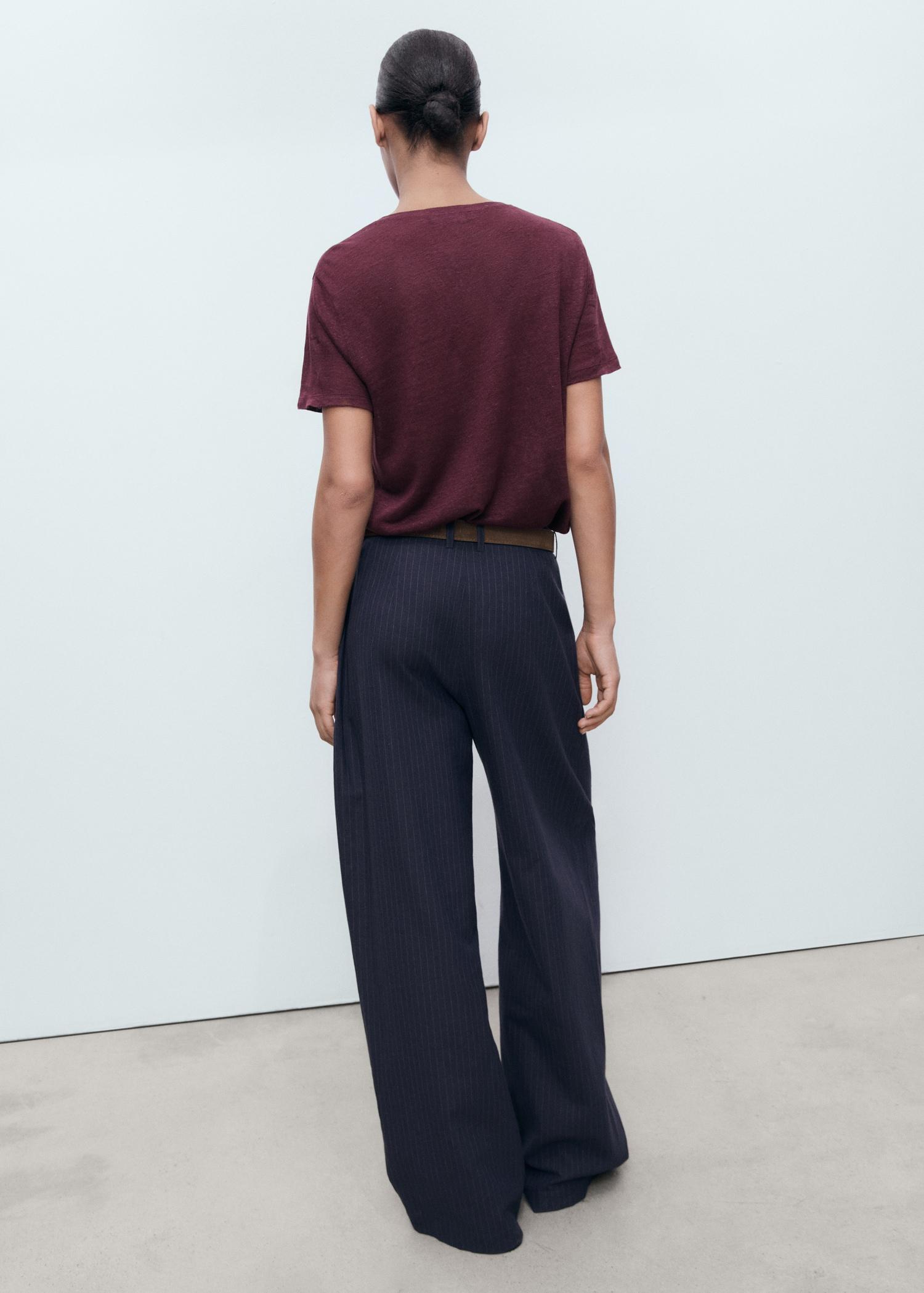 V-neck linen t-shirt - Women | MANGO USA Product Image