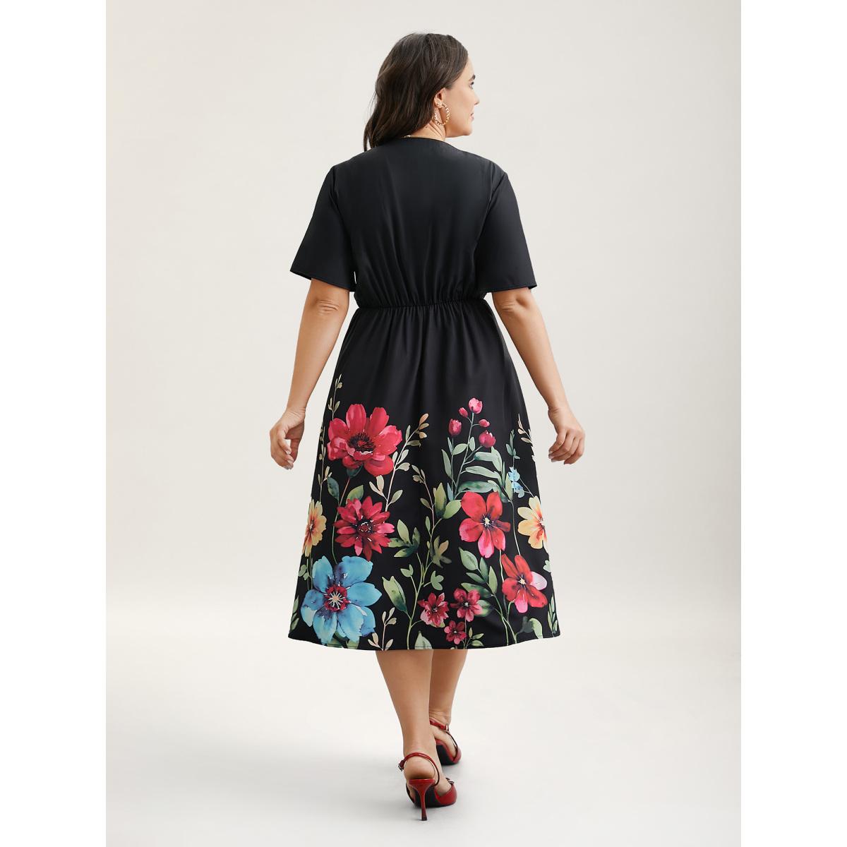 Plus Size Floral Print V-Neck Half-Sleeve Midi Dress Black Women Timeless Non V-neck Short sleeve Curvy BloomChic 12/L Product Image