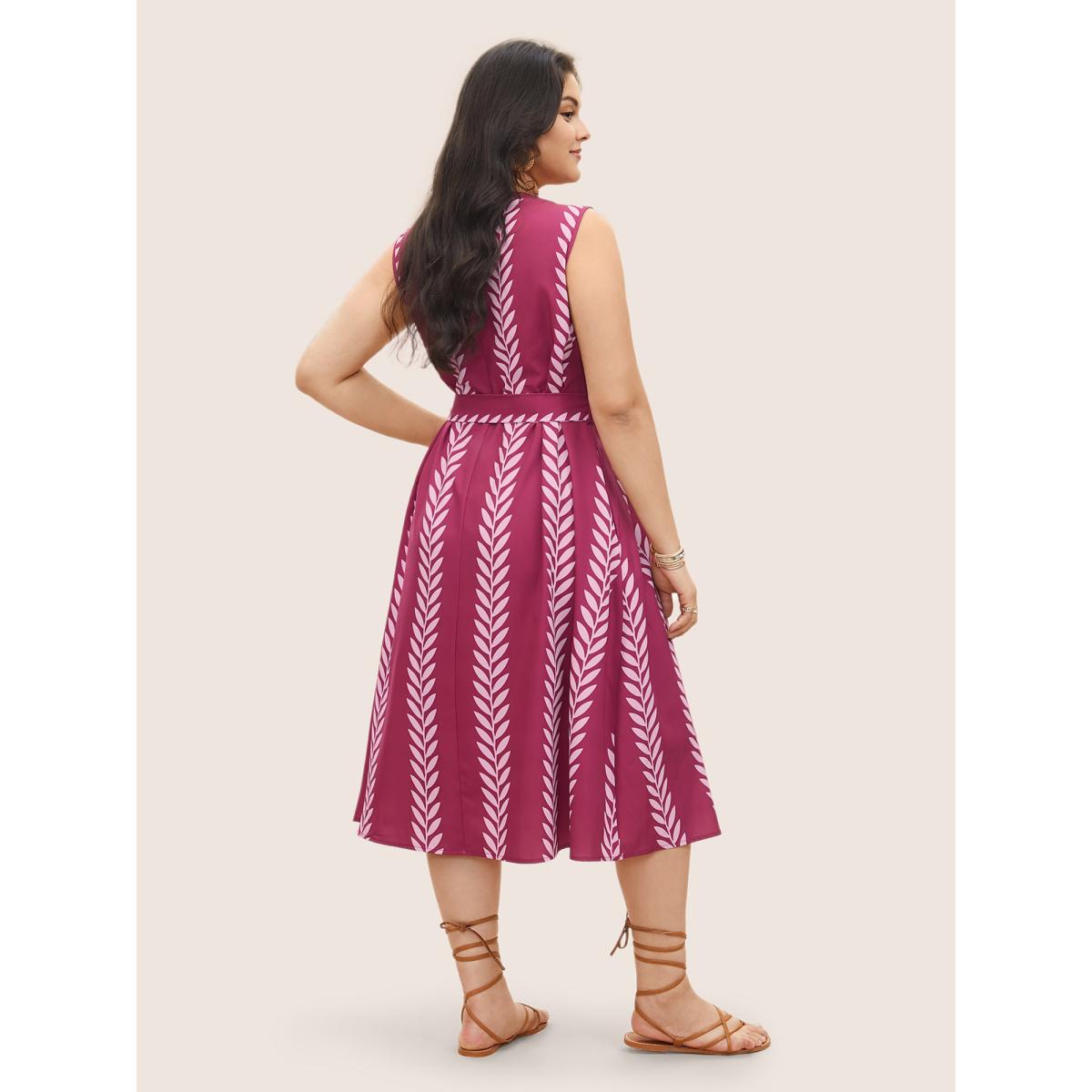 Plus Size Boh Print Notched Sleeveless Belted Dress RedViolet Women Resort Belted Flat collar with V-notch Long Sleeve Curvy Midi Dress BloomChic 28/5X Product Image
