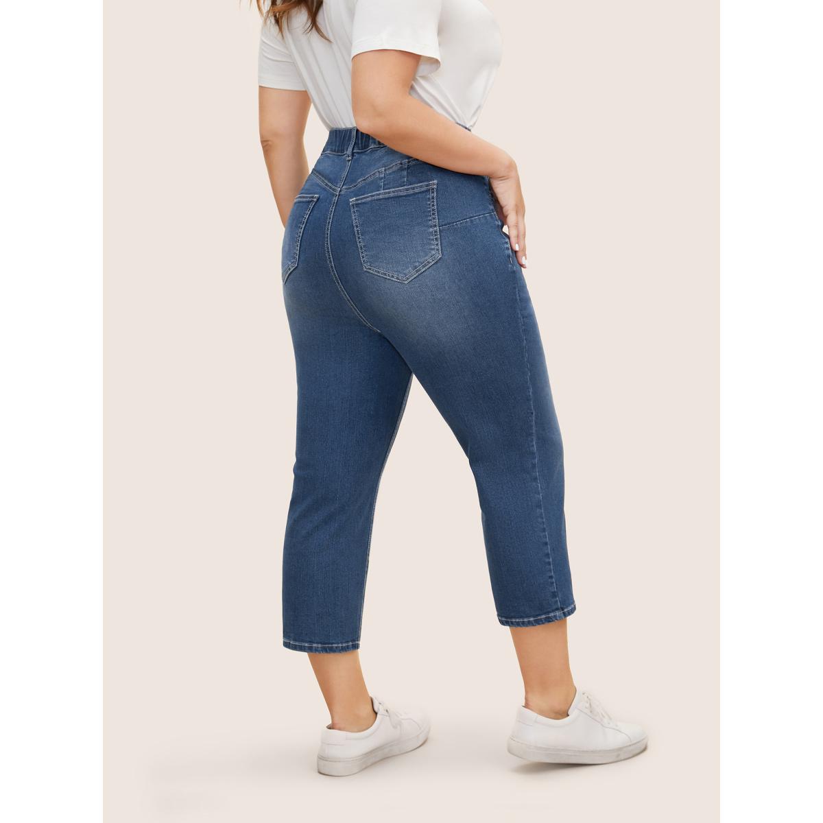 Plus Size High Stretch Slanted Pocket Slim Cropped Jeans Women Denimblue Casual Button High stretch Slanted pocket Jeans BloomChic 16/1X Product Image