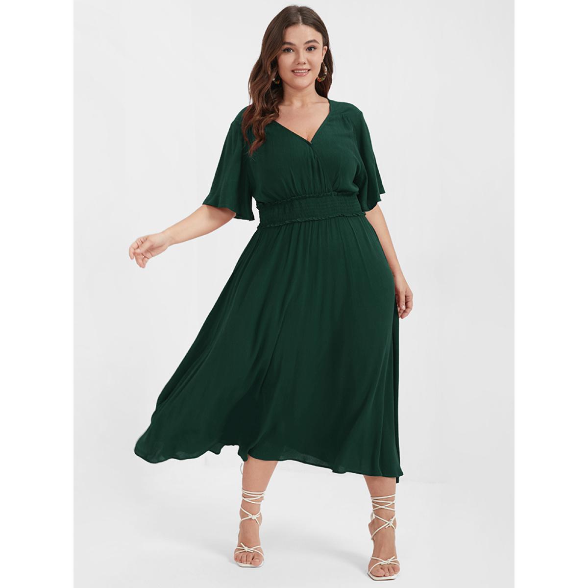 Plus Size Plain Shirred Button Elastic Waist Ruffles Midi Dress DarkGreen Women Elegant Elastic Waist V-neck Short sleeve Curvy Midi Dress BloomChic 26/4X Product Image