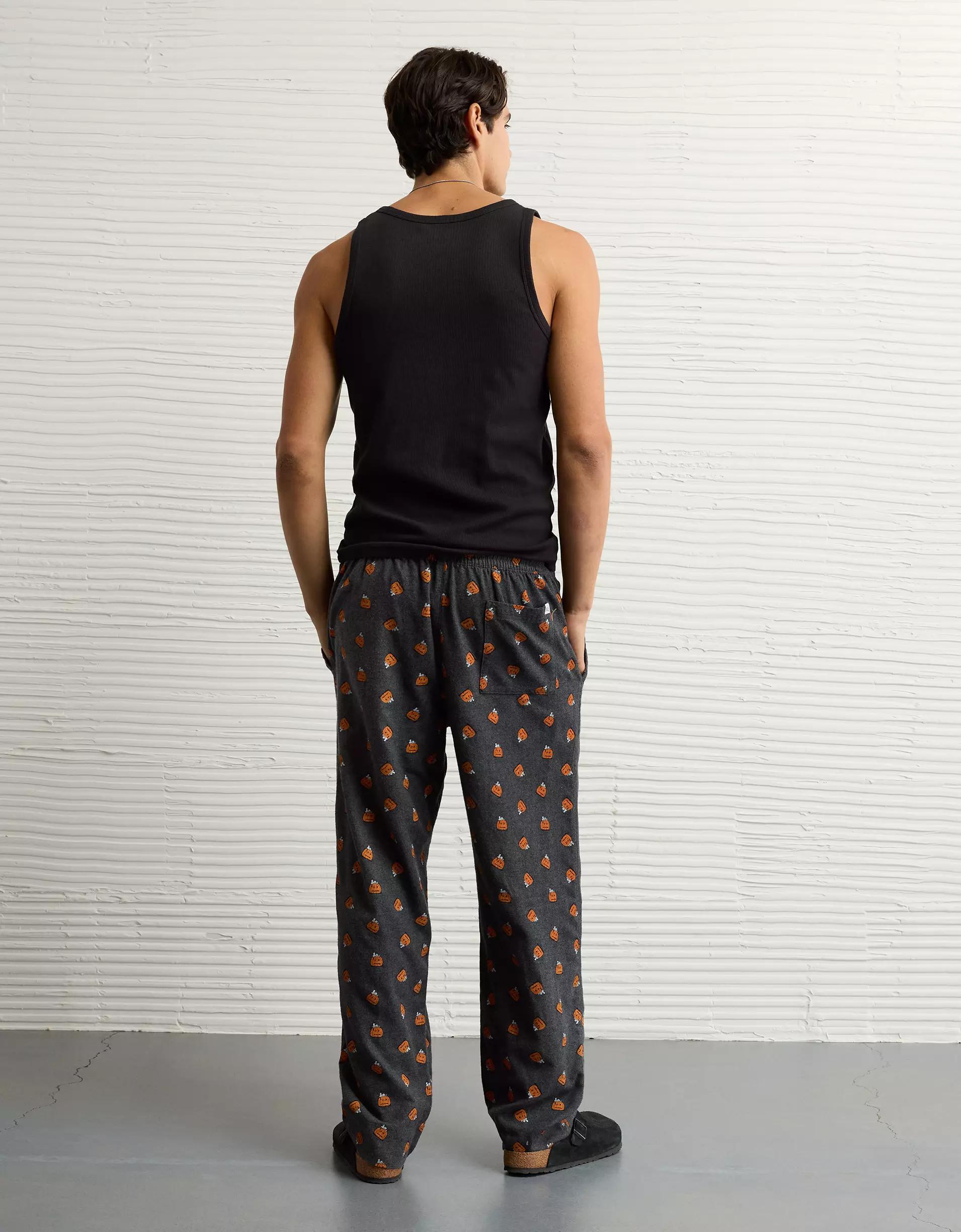 AE Snoopy Halloween Flannel Pant Product Image