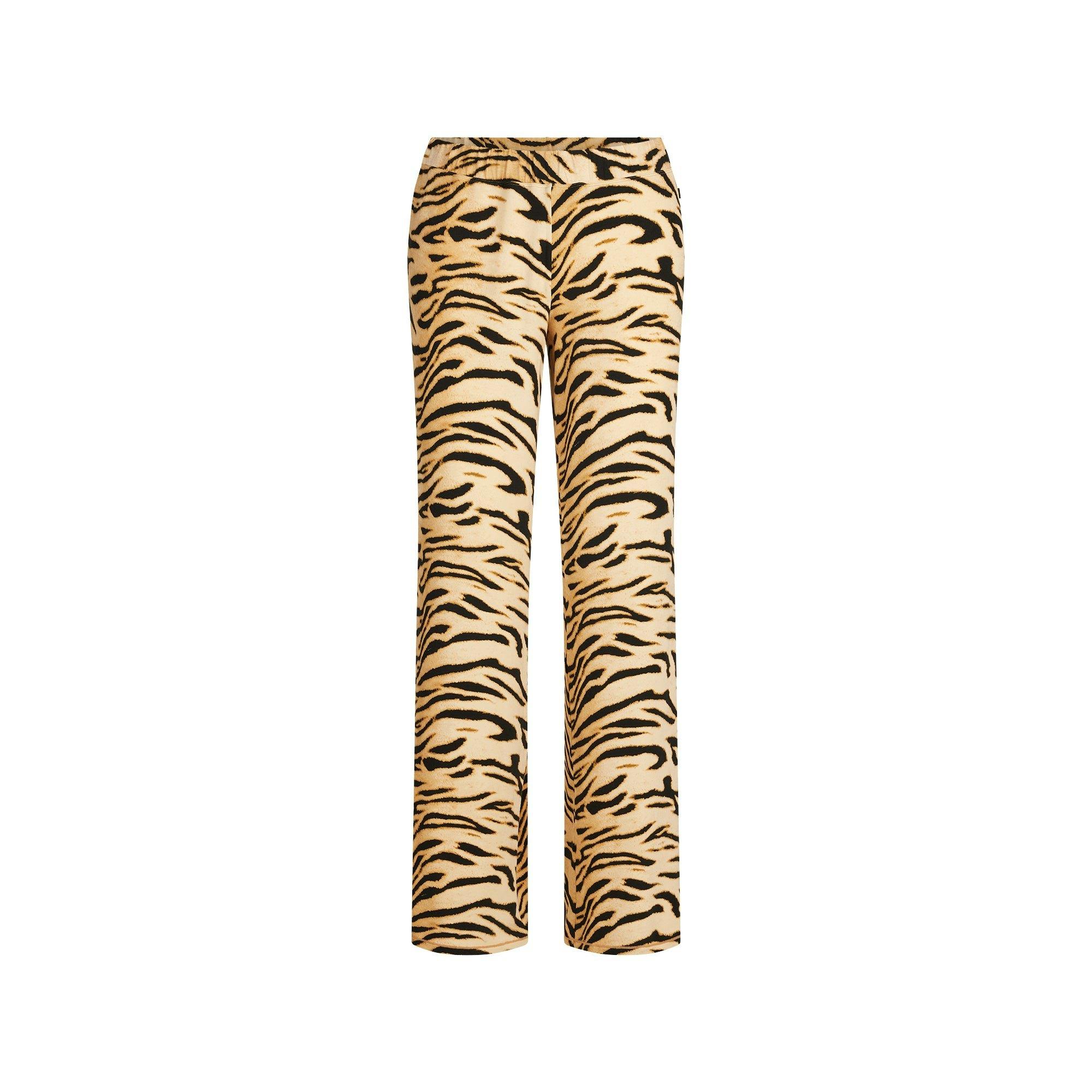 SKIMS SLEEP LONG SLEEVE BUTTON UP SET | BRONZE TIGER PRINT Product Image