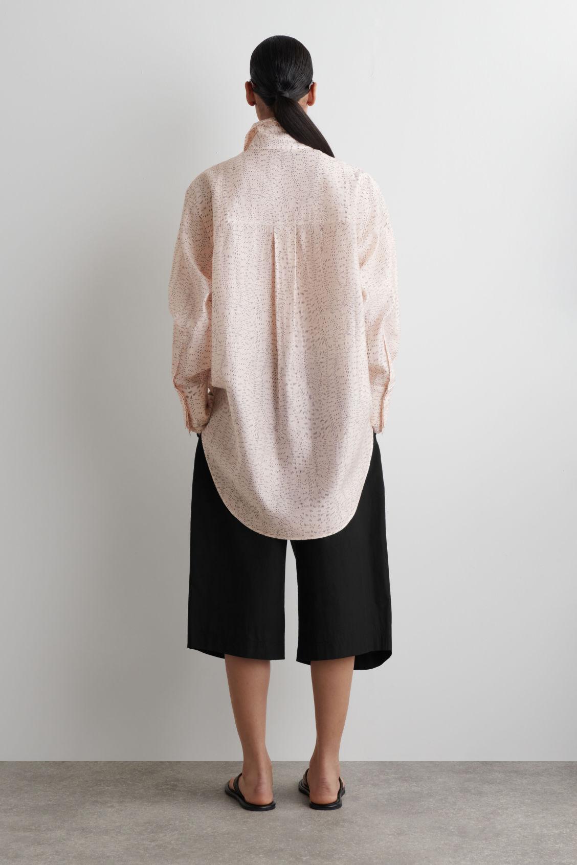 PRINTED FLUID SHIRT Product Image