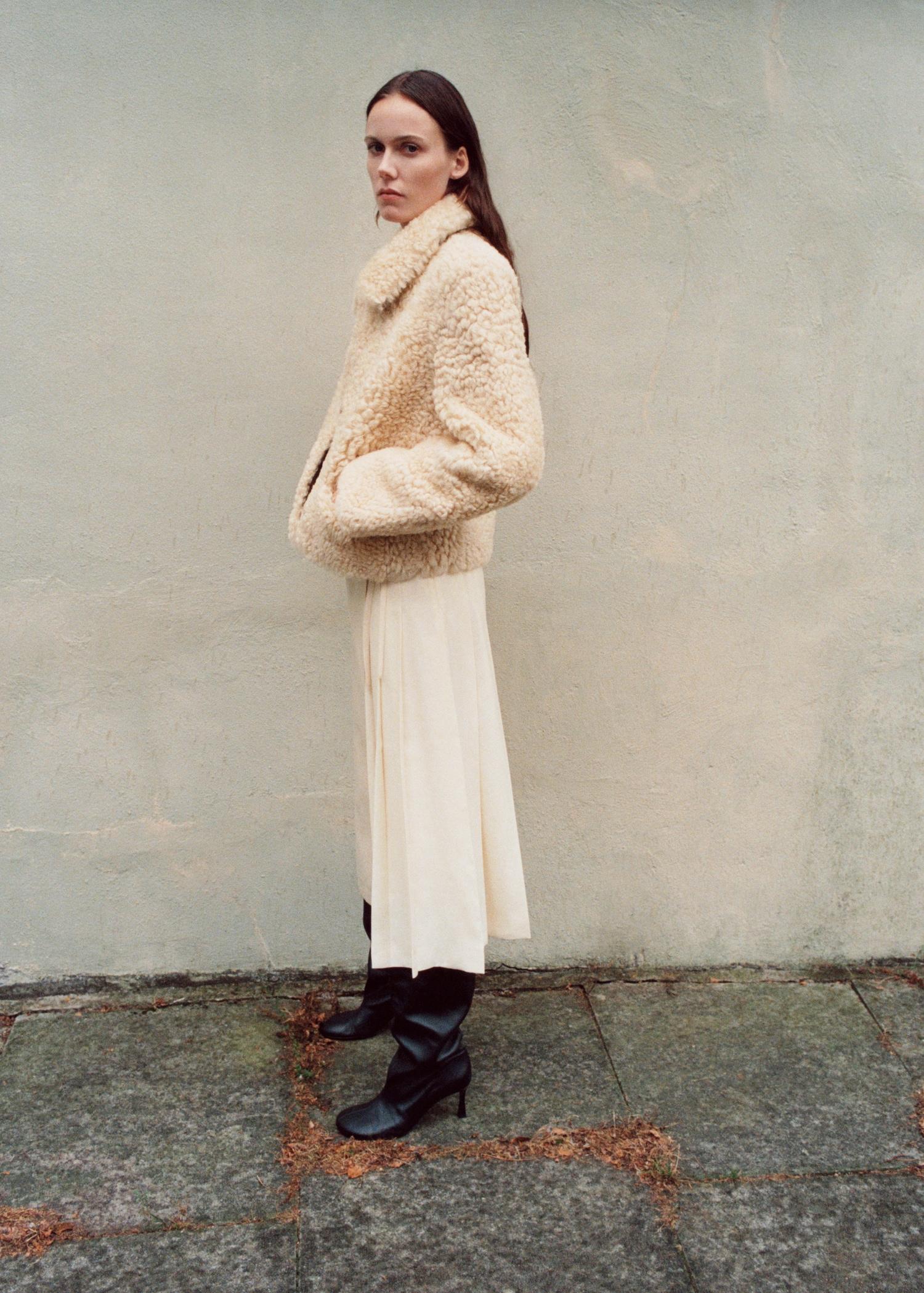 Shearling leather coat - Women | MANGO USA Product Image