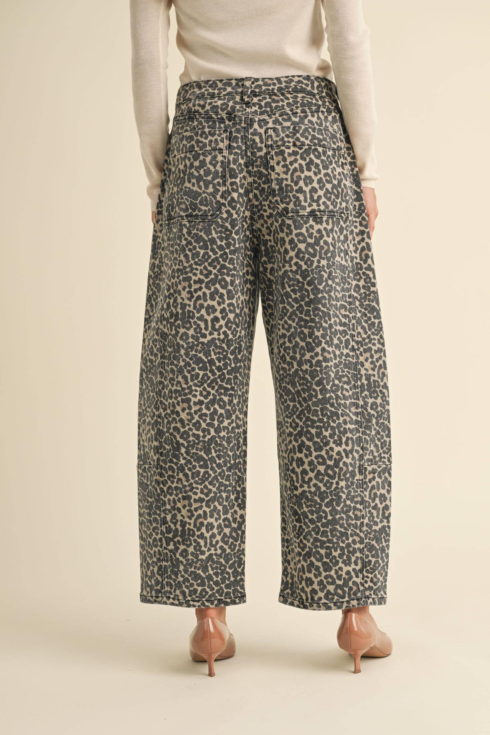 MIOU MUSE LEOPARD PRINT BARREL PANTS Product Image