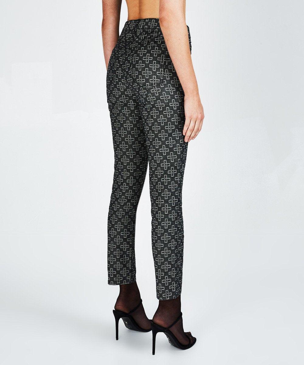 SLIM PIN BLACK MONOGRAM Female Product Image