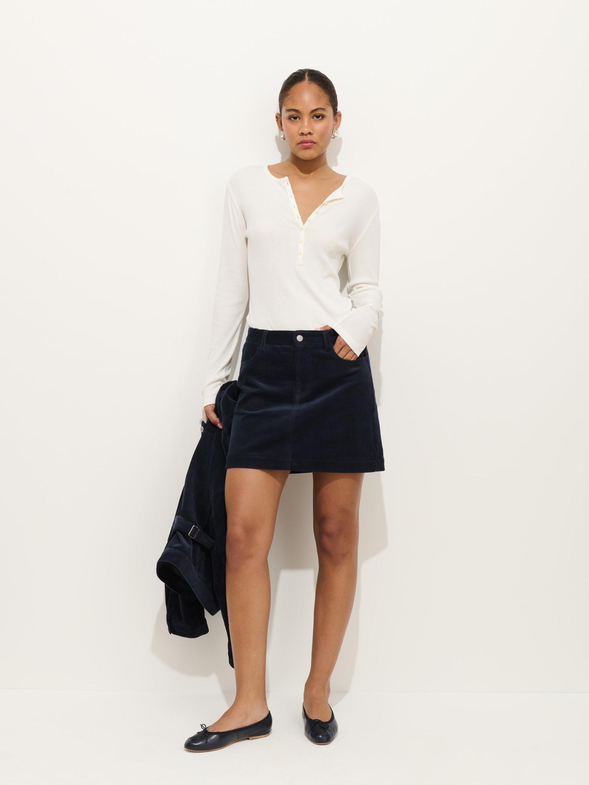 Laine Henley In Fine Rib Product Image