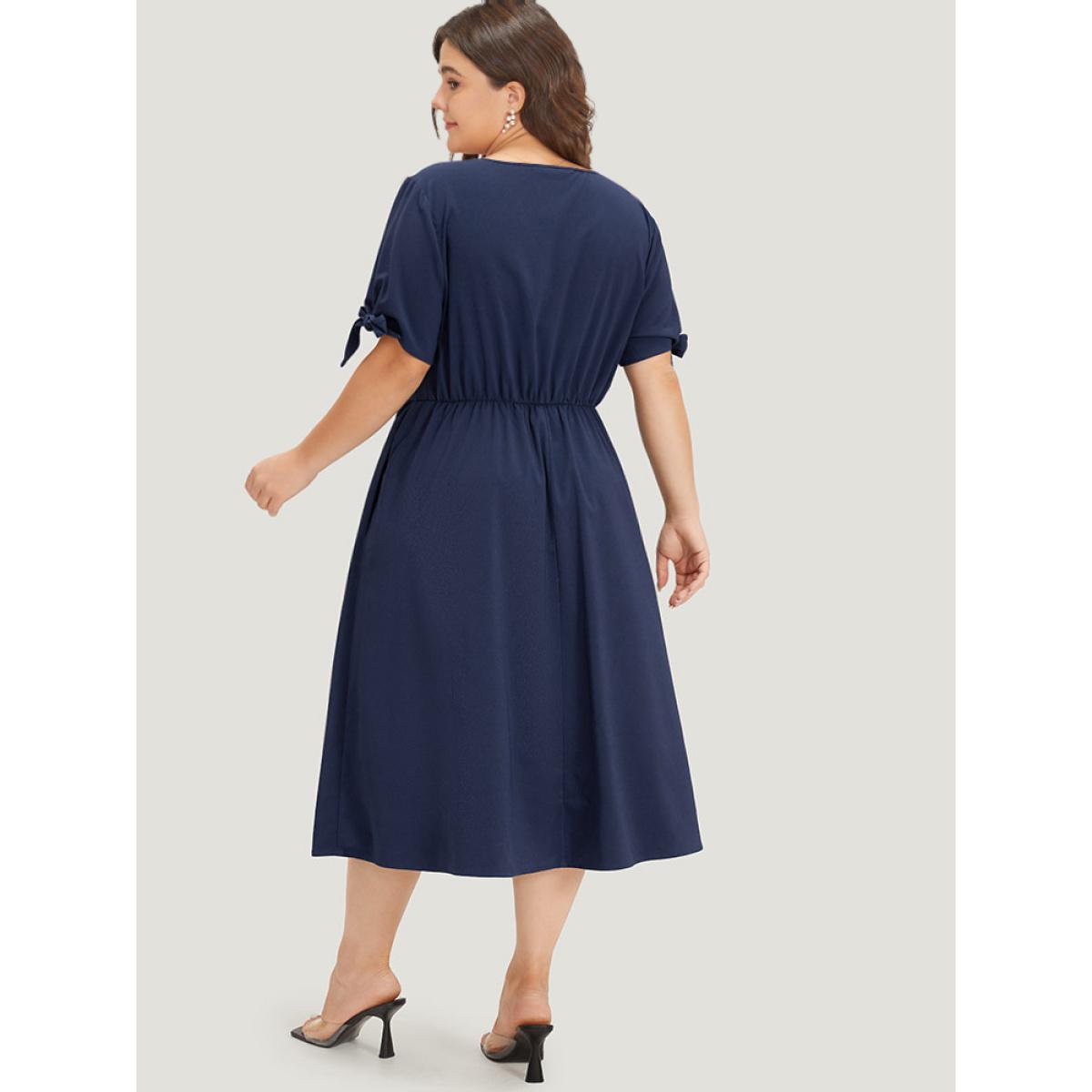 Plus Size Plain Pocket Button Detail V Neck Plicated Knot Dress Indigo Women Elegant Plain V-neck Short sleeve Curvy Midi Dress BloomChic 30/6X Product Image