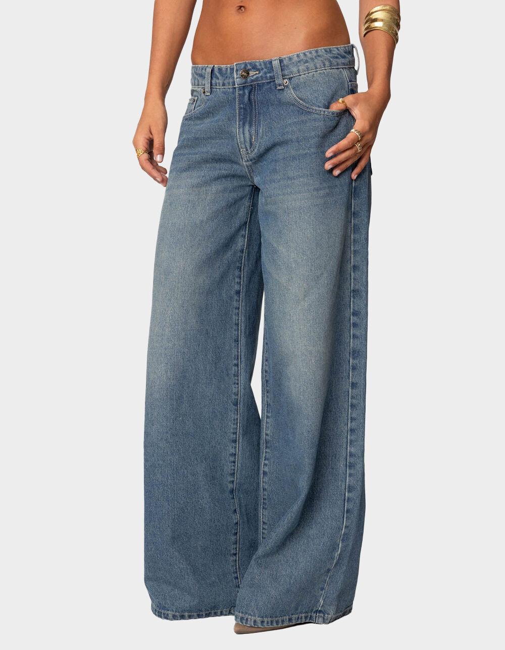 EDIKTED Vyxen Vintage Washed Low Rise Jeans - BLUE Product Image