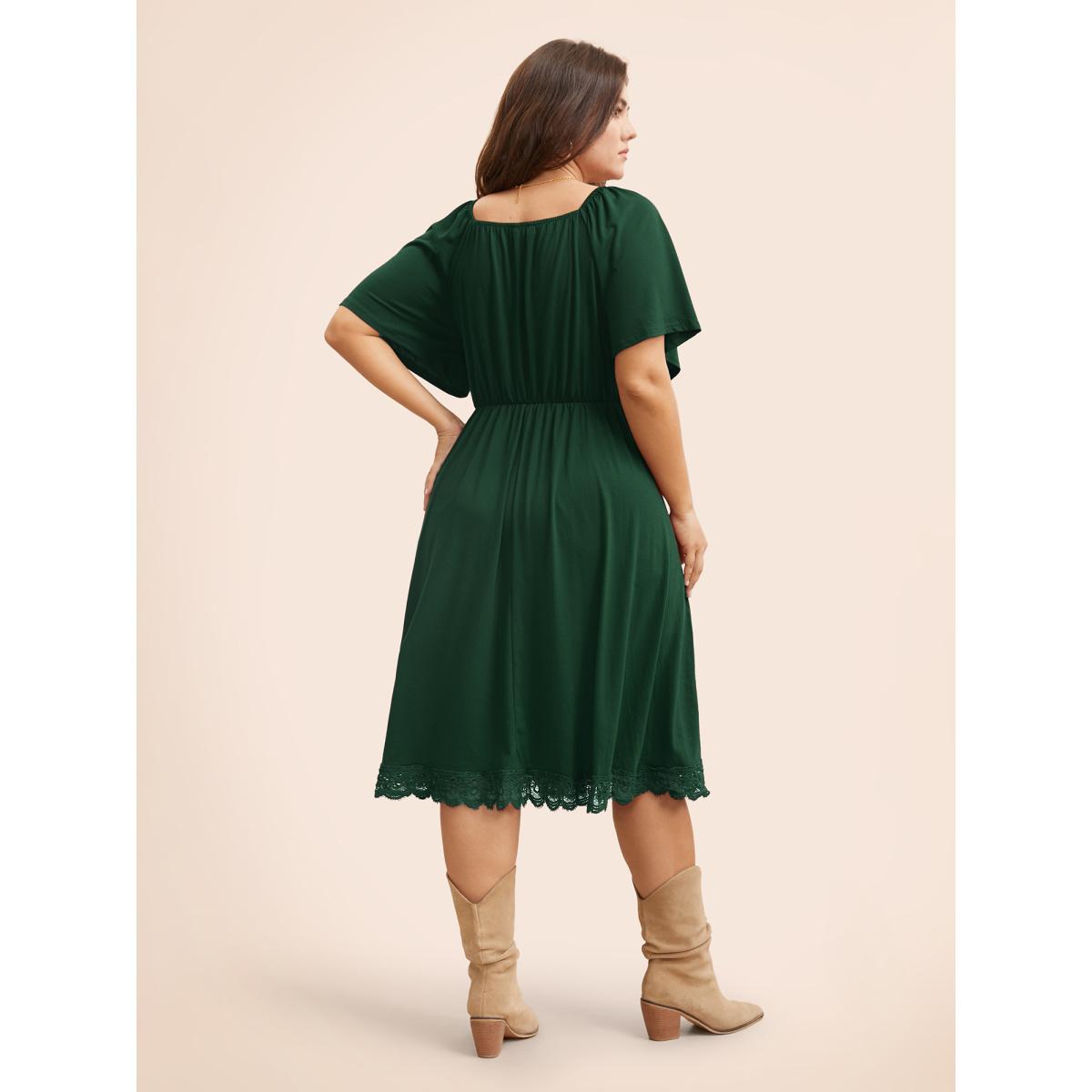 Plus Size Plain Lace Insert Gathered Square Neck Dress Burgundy Women Office Gathered Square Neck Short sleeve Curvy Midi Dress BloomChic 22-24/3X Product Image