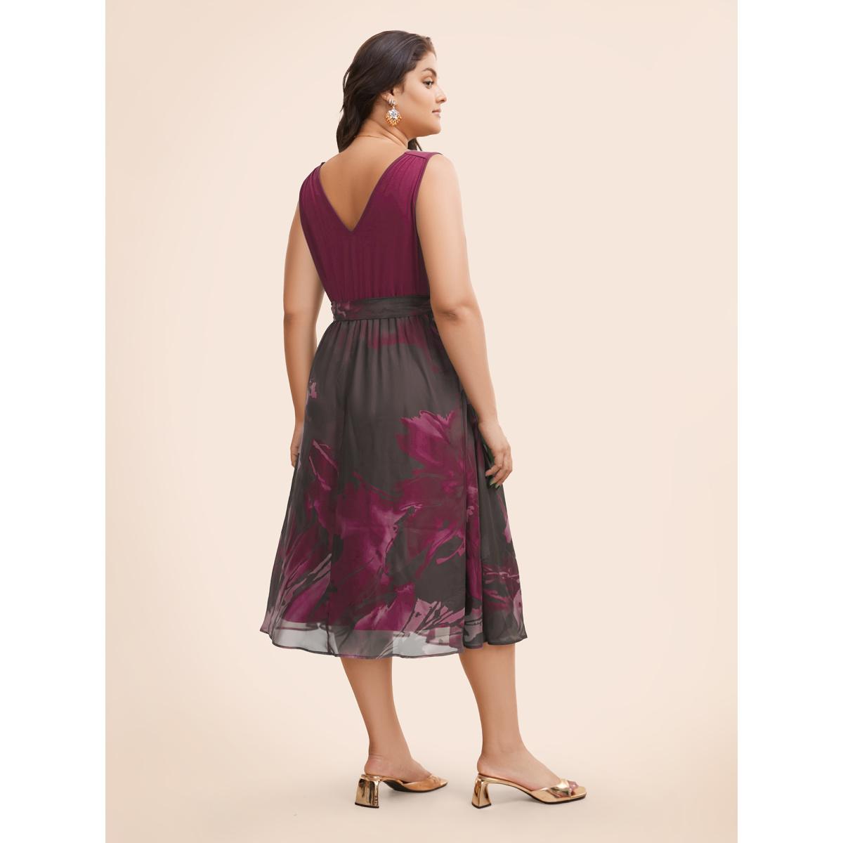 Plus Size Floral Print Belted Patchwork Pocket Tank Dress RedViolet Women Glamour Wrap Overlap Collar Sleeveless Curvy Midi Dress BloomChic 22-24/3X Product Image
